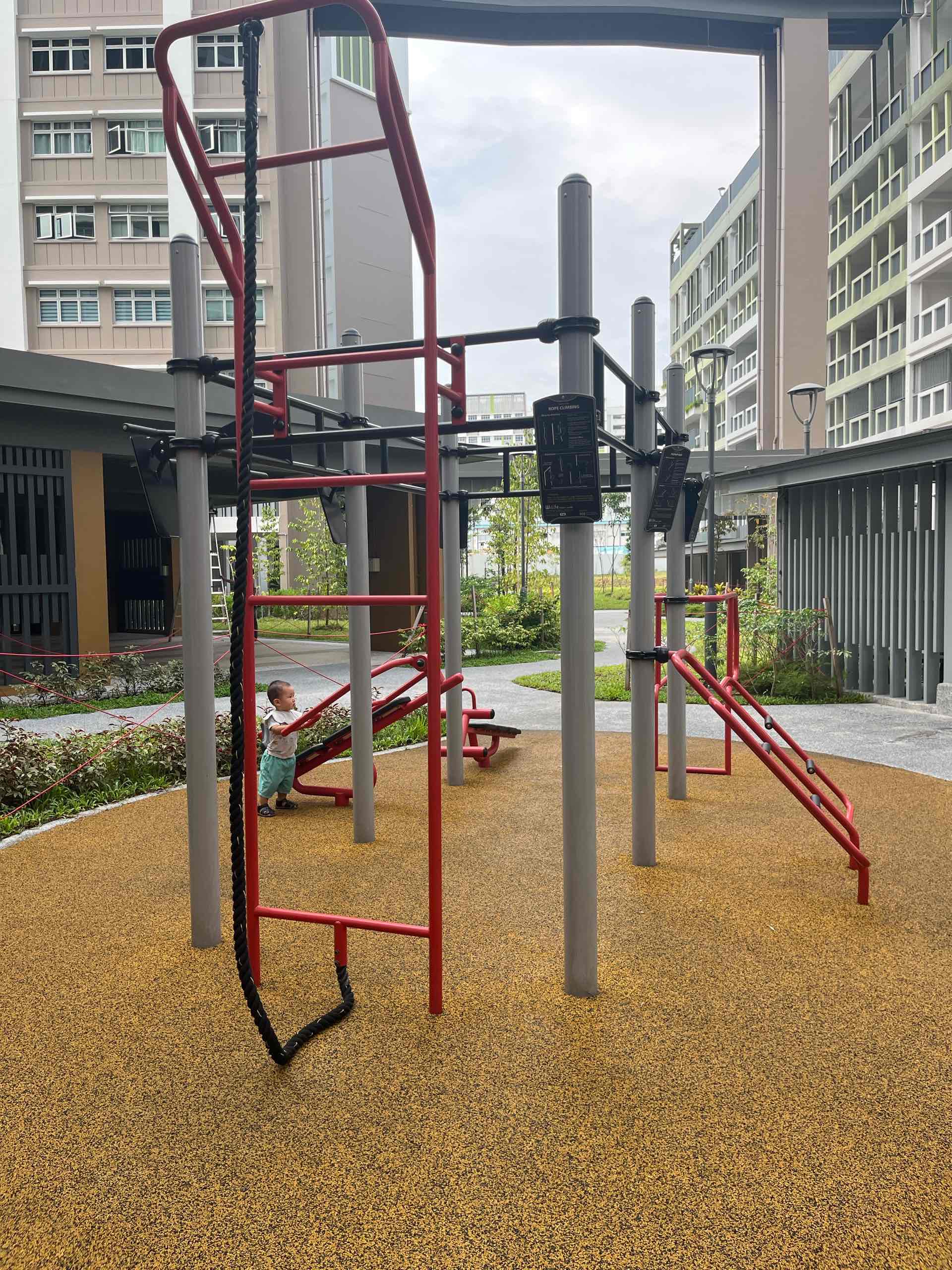 660C Tampines Street 64, Tampines Greenglade Playground - Photo 4