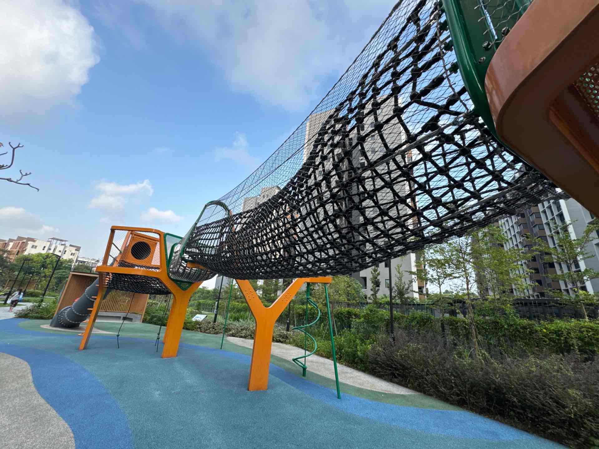 31 Fernvale Lane, Parc Greenwich Playground - Photo 4