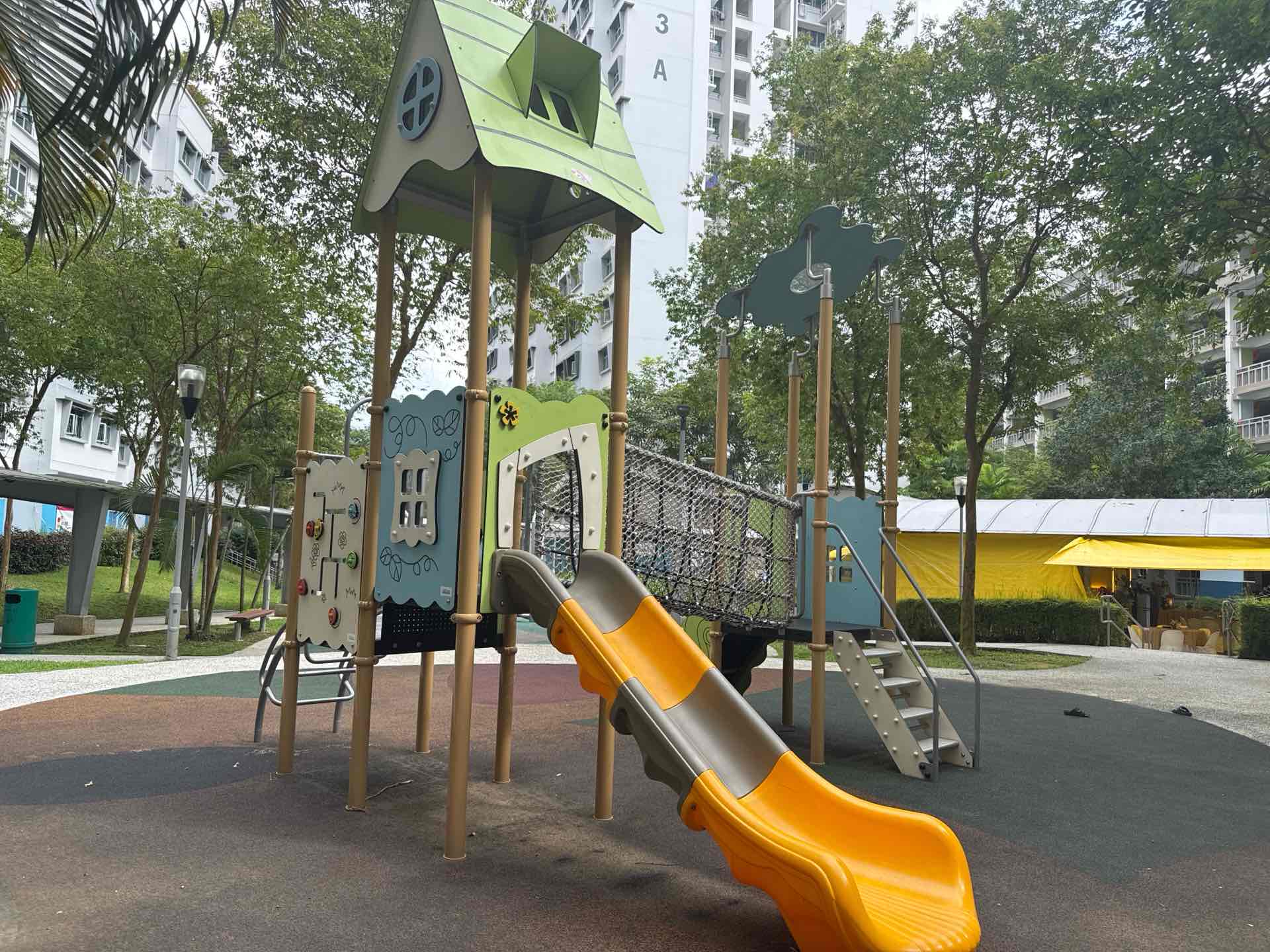 671A Edgefield Plains, Waterway Banks Playground
