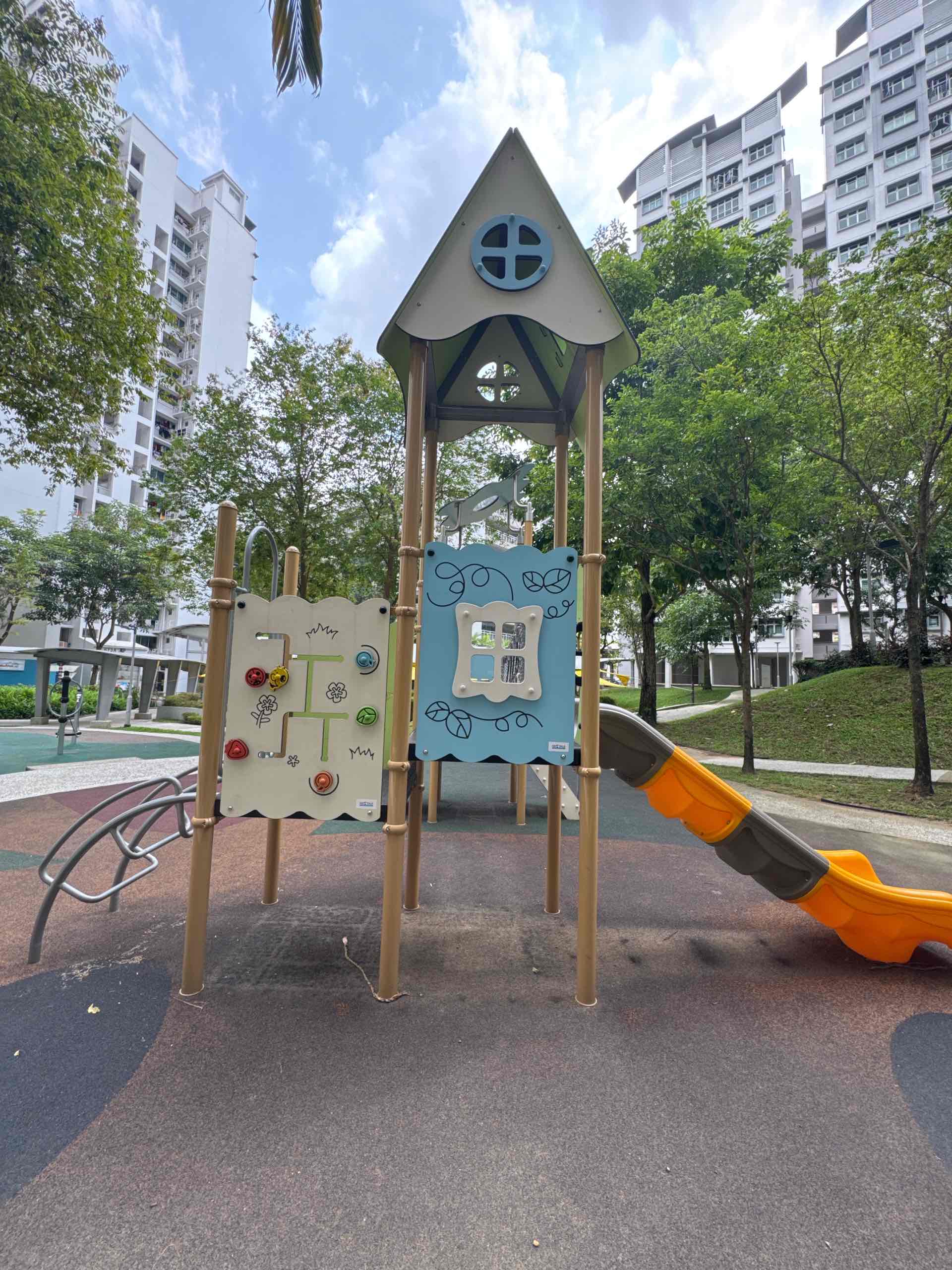 671A Edgefield Plains, Waterway Banks Playground - Photo 2