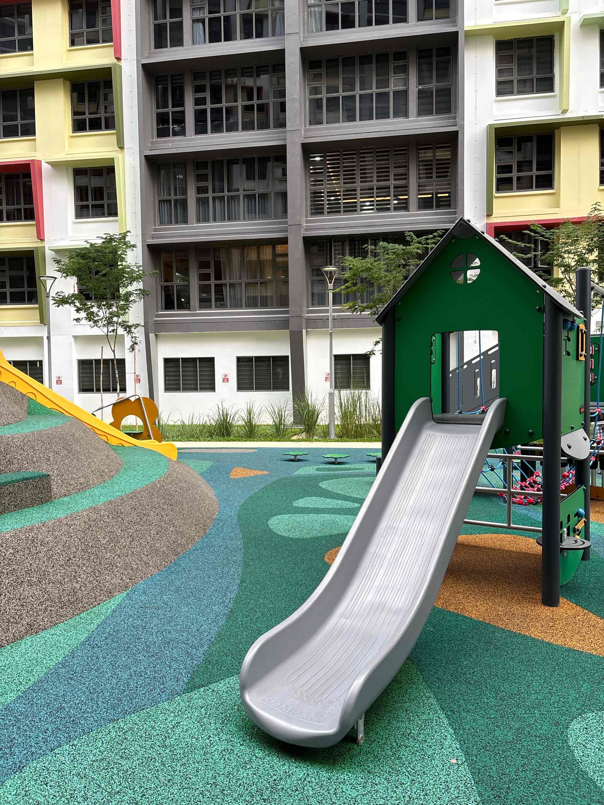 663C Tampines Street 64, Tampines GreenGlen Playground - Photo 2