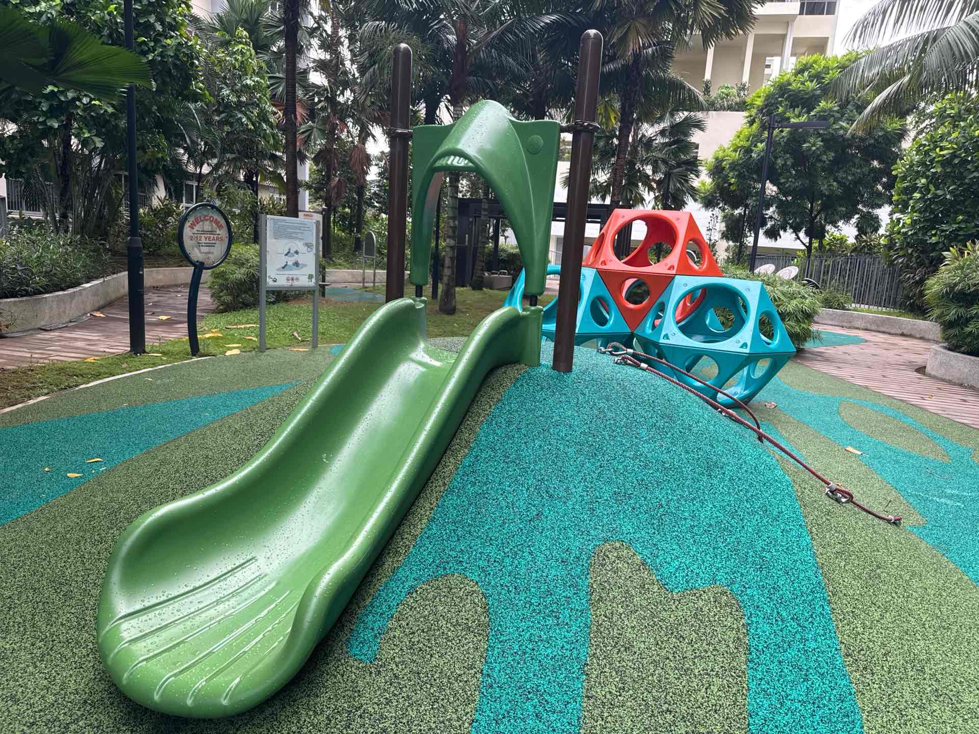 Bedok Beacon 222 Level 2 Playground - Photo 2