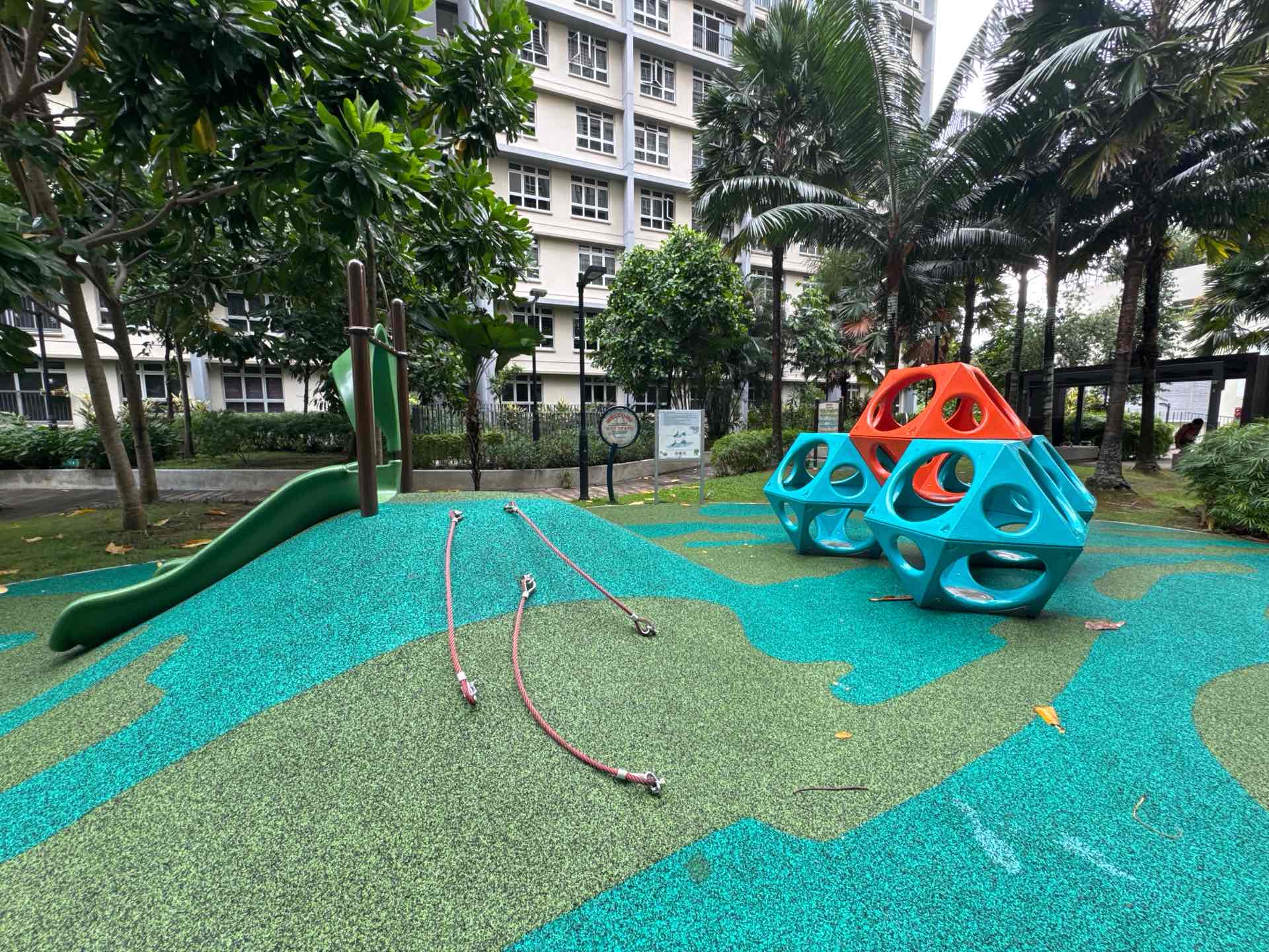 Bedok Beacon 222 Level 2 Playground