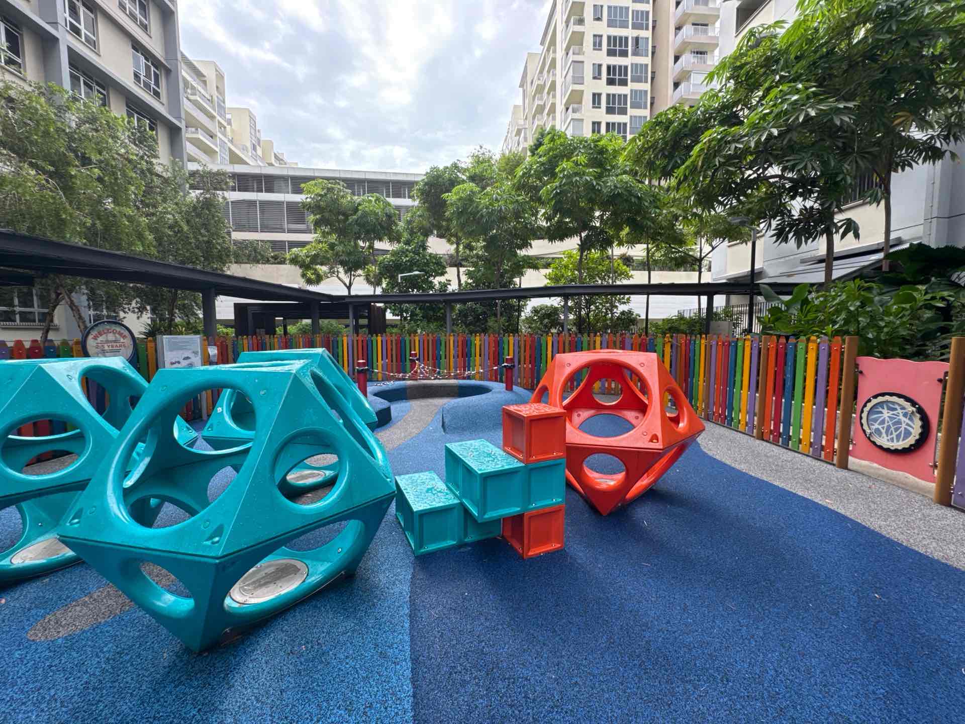 Bedok Beacon 222C Level 2 Playground - Photo 4