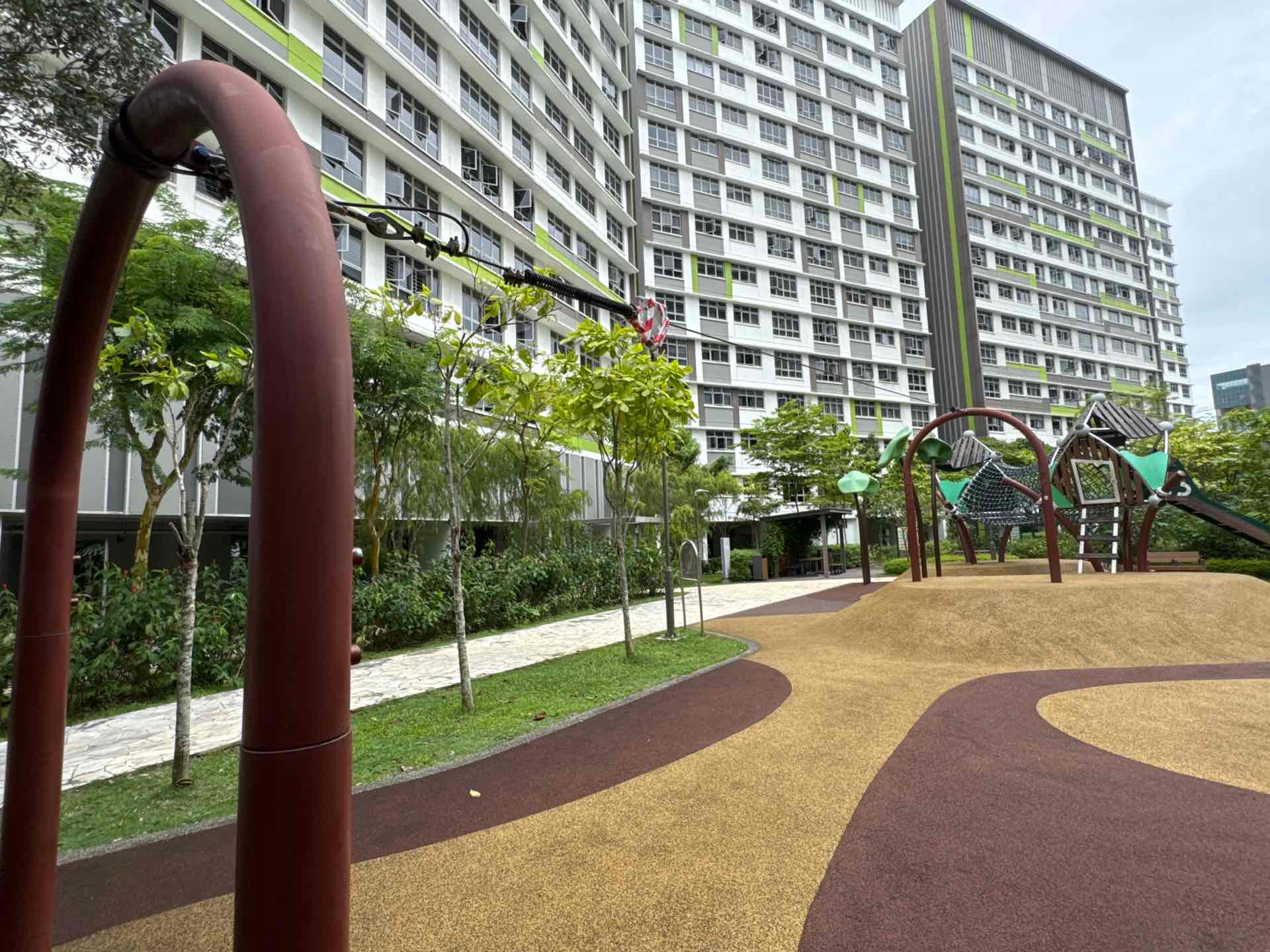 Tampines GreenView 612B Playground - Photo 6