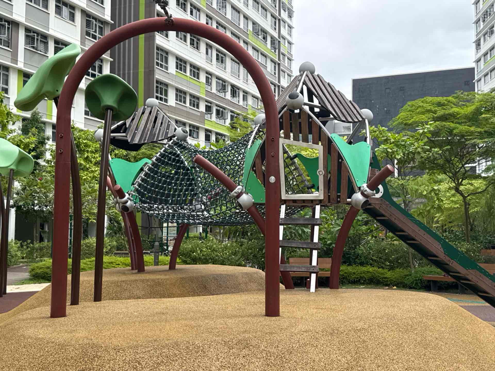 Tampines GreenView 612B Playground - Photo 5