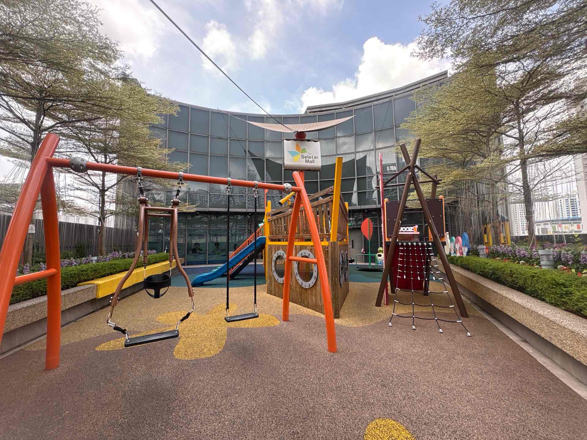 The Seletar Mall Playground Level 4 - Photo 3