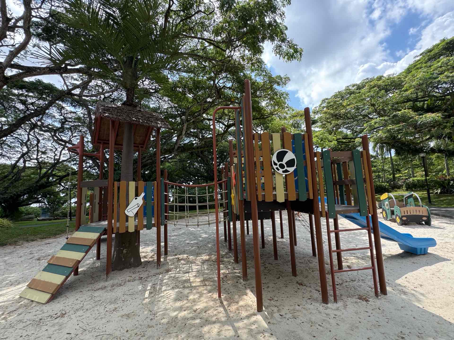 Pasir Ris Beach Park Playground 5 - Photo 2
