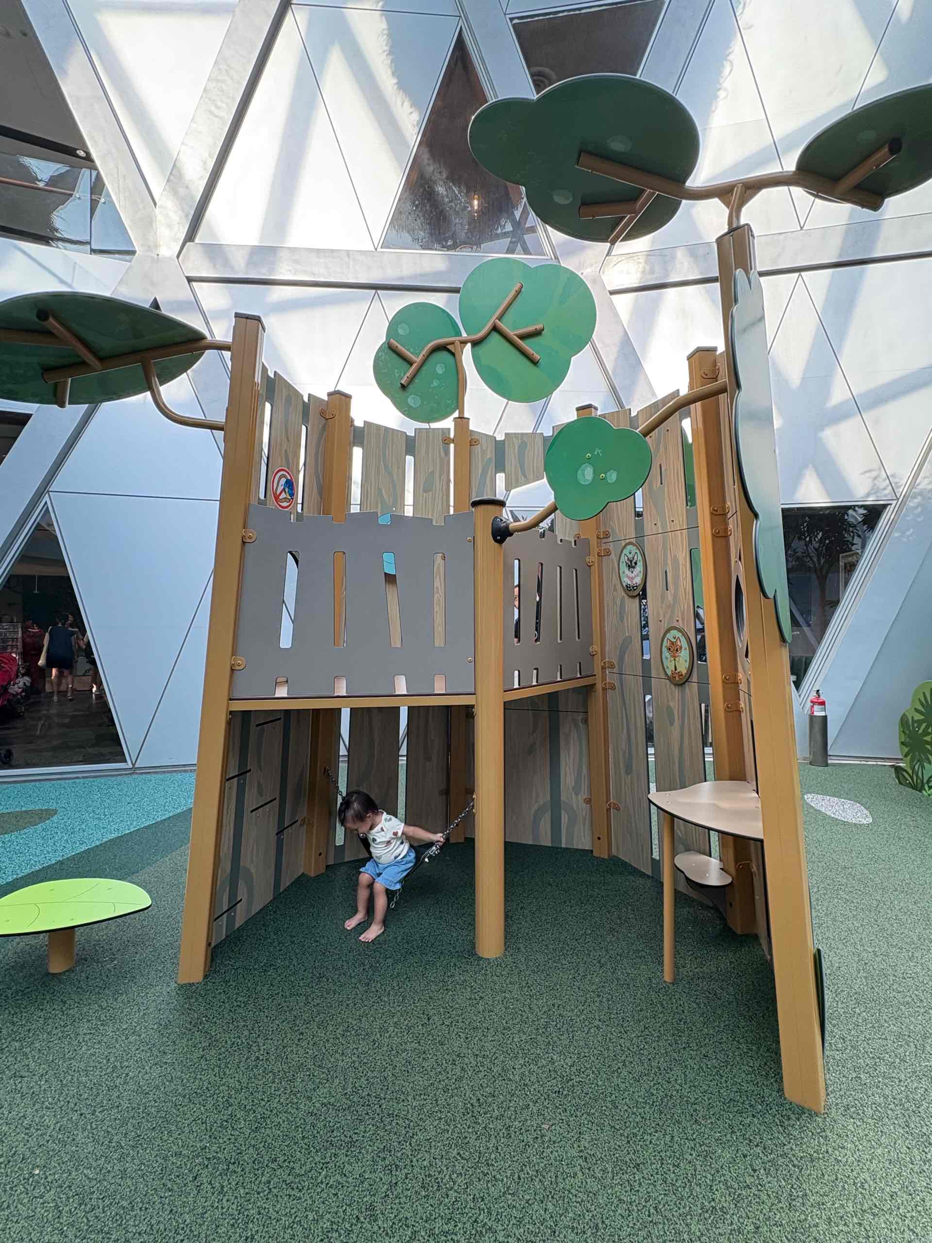 Jewel Level 2 Playground - Photo 2