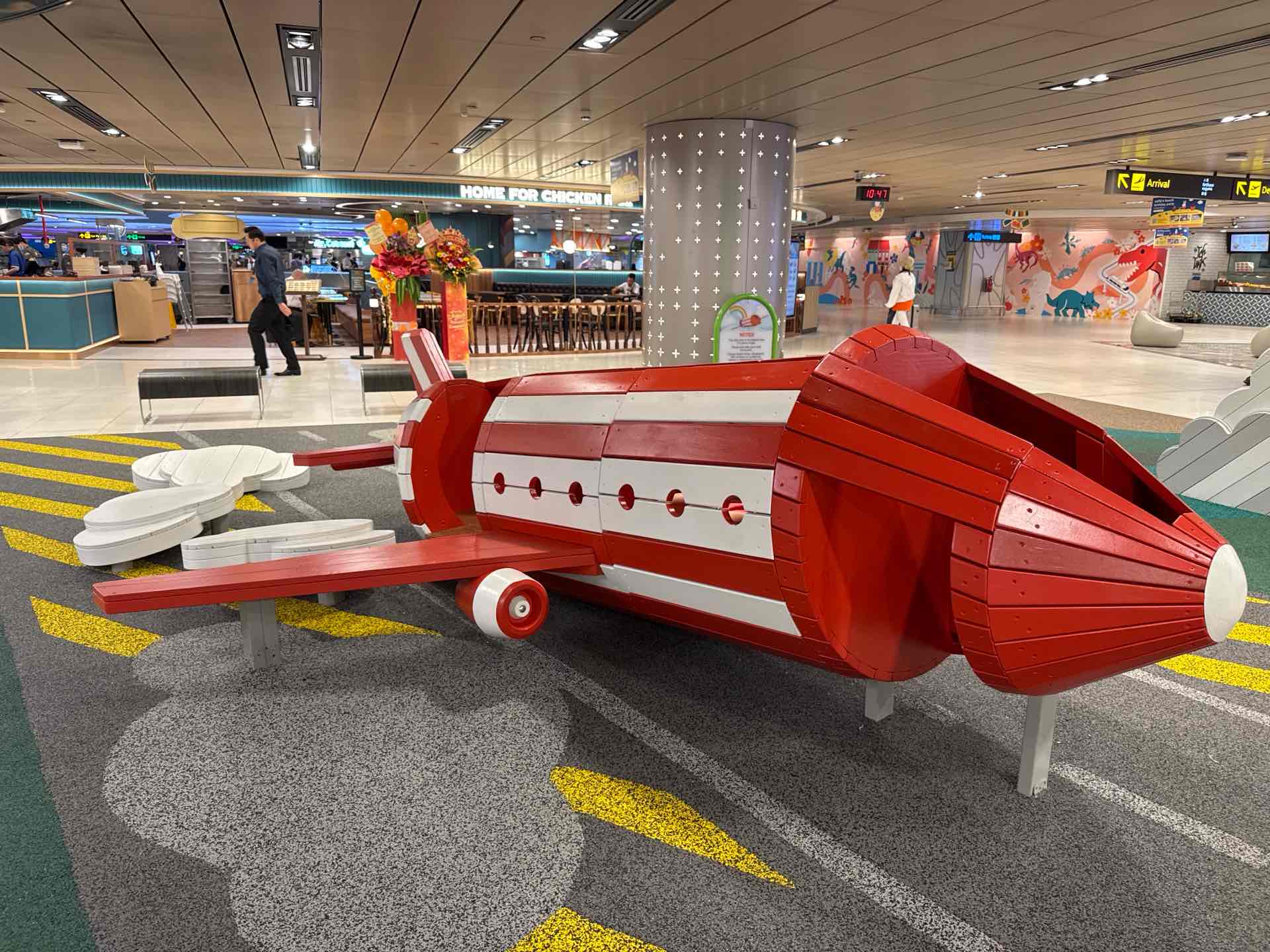 Changi Airport Terminal 3 B2 Playground - Photo 3