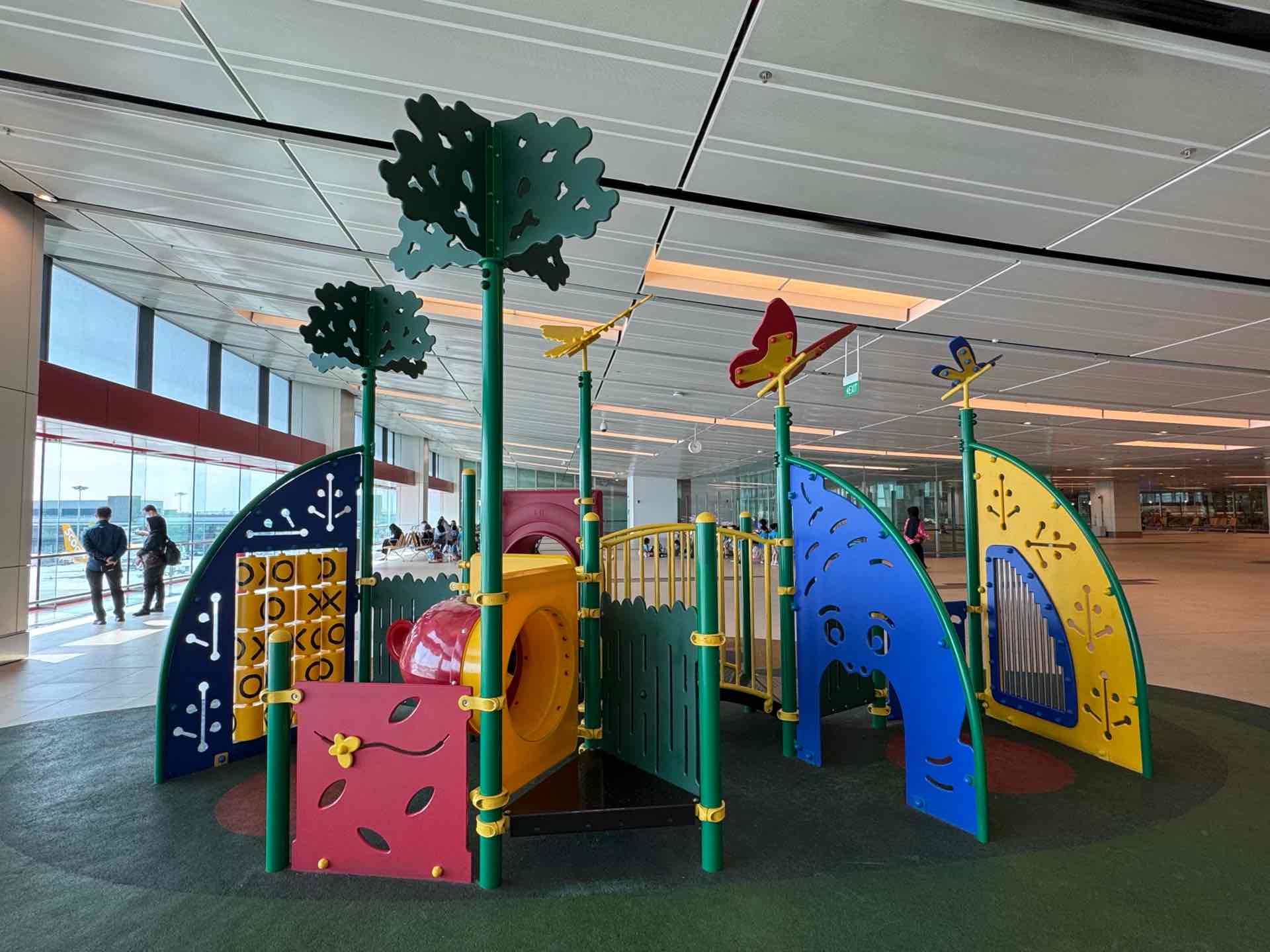 Changi Airport Terminal 1 Level 3 Playground - Photo 2