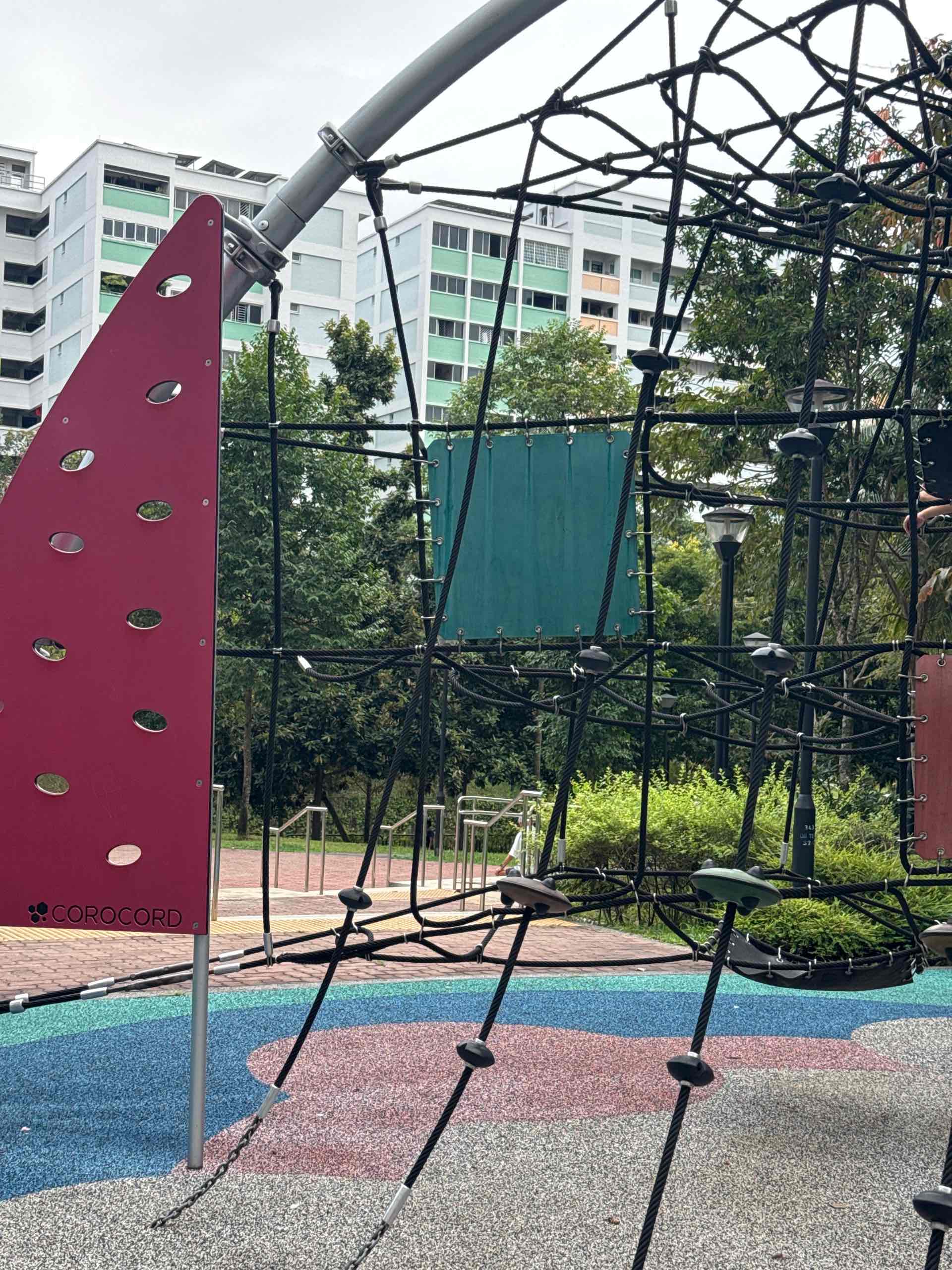 343 Yishun Avenue 11 Playground - Photo 3