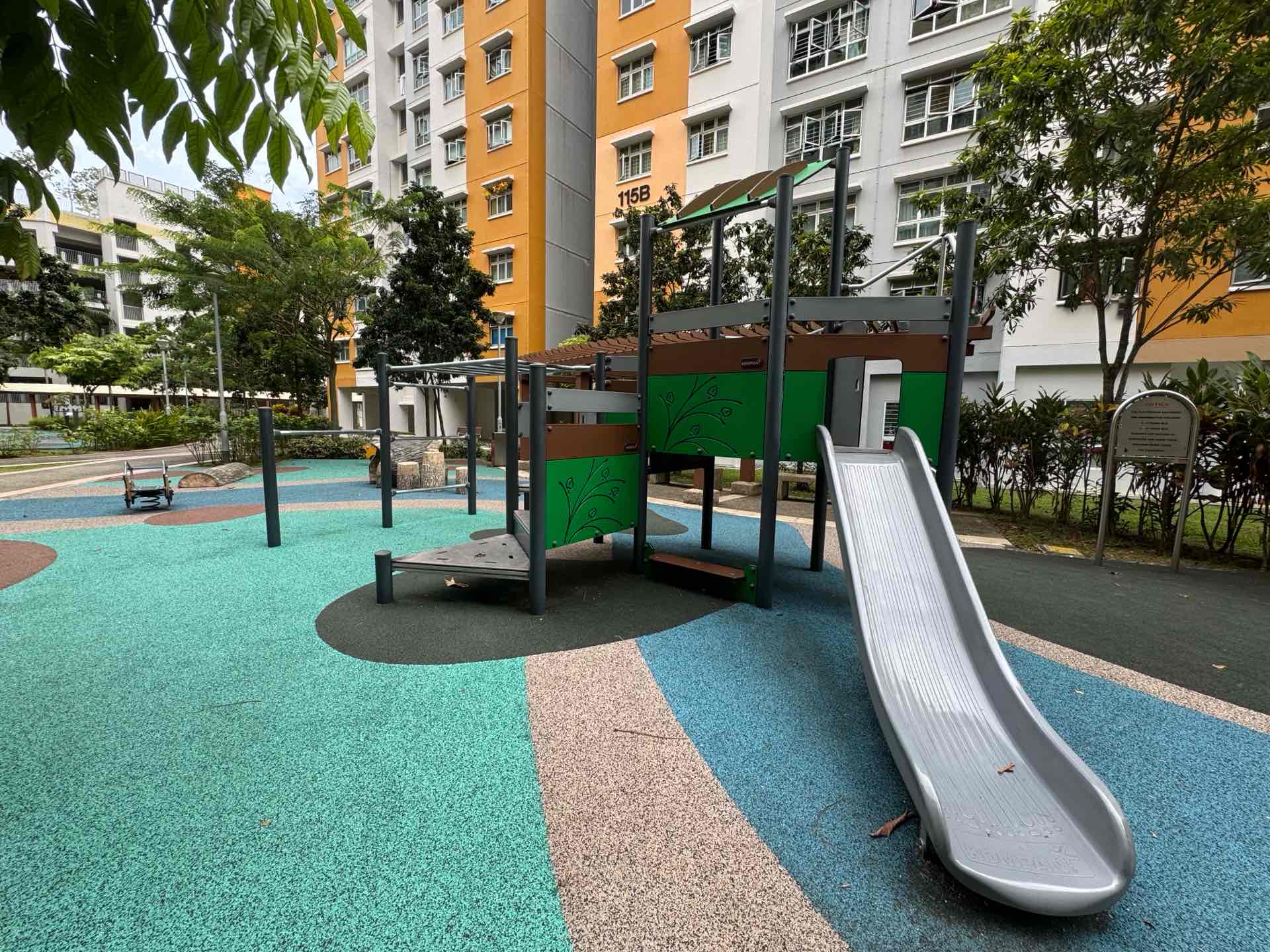 115C Canberra Walk, Eastlace @ Canberra Playground