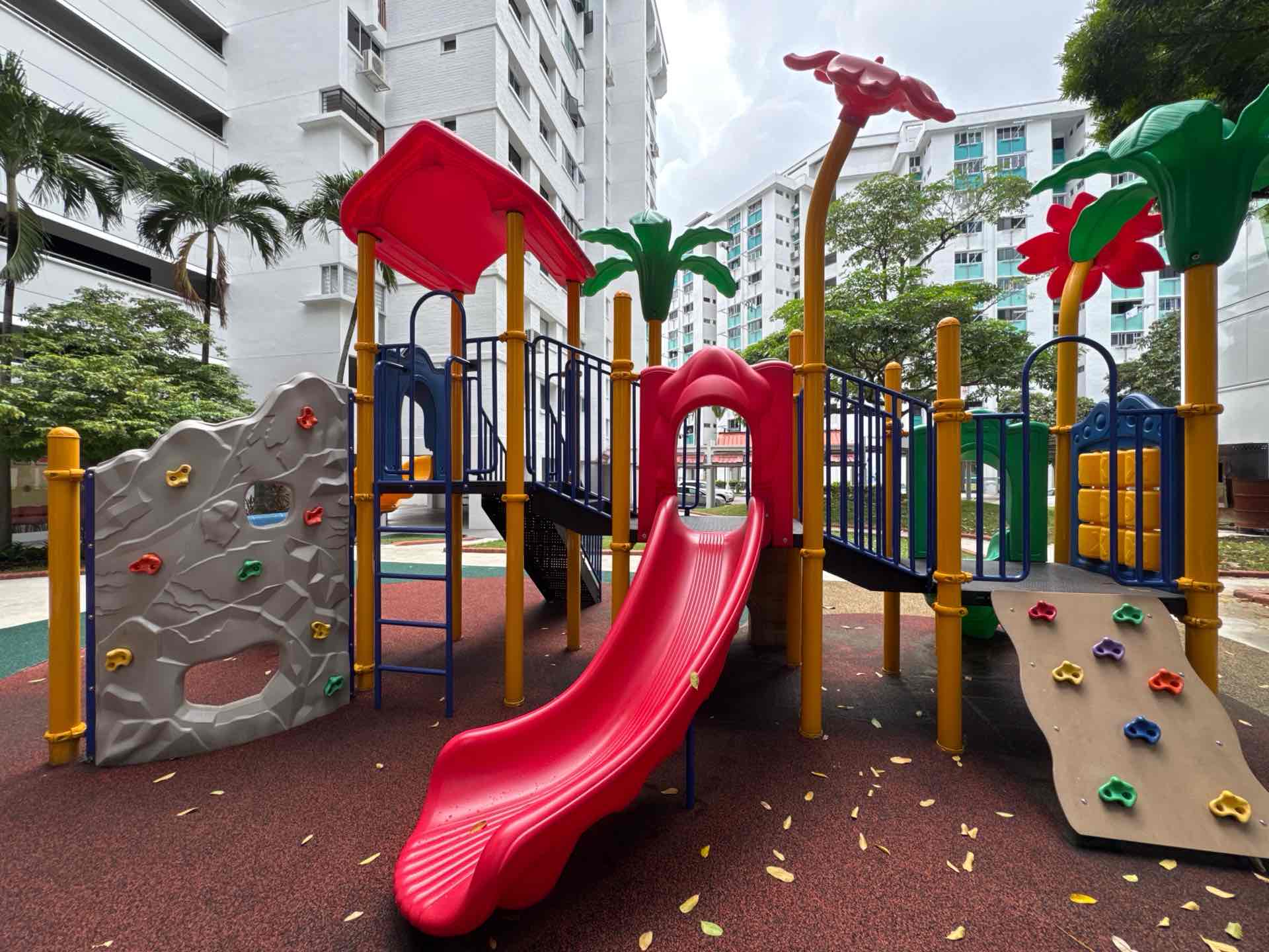 140 Bedok North Street 2 Playground - Photo 2