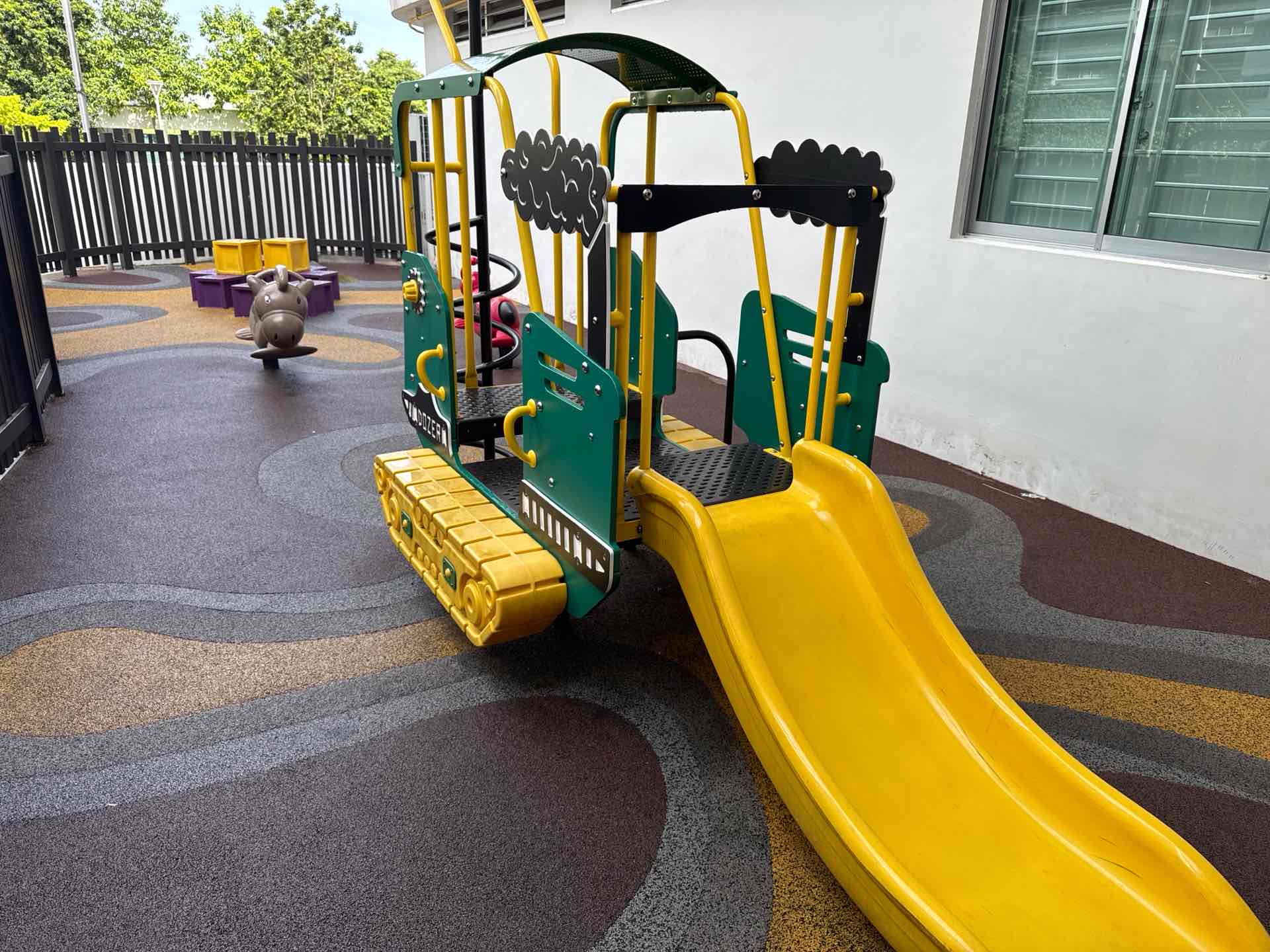 Toa Payoh Crest Playground - Photo 2