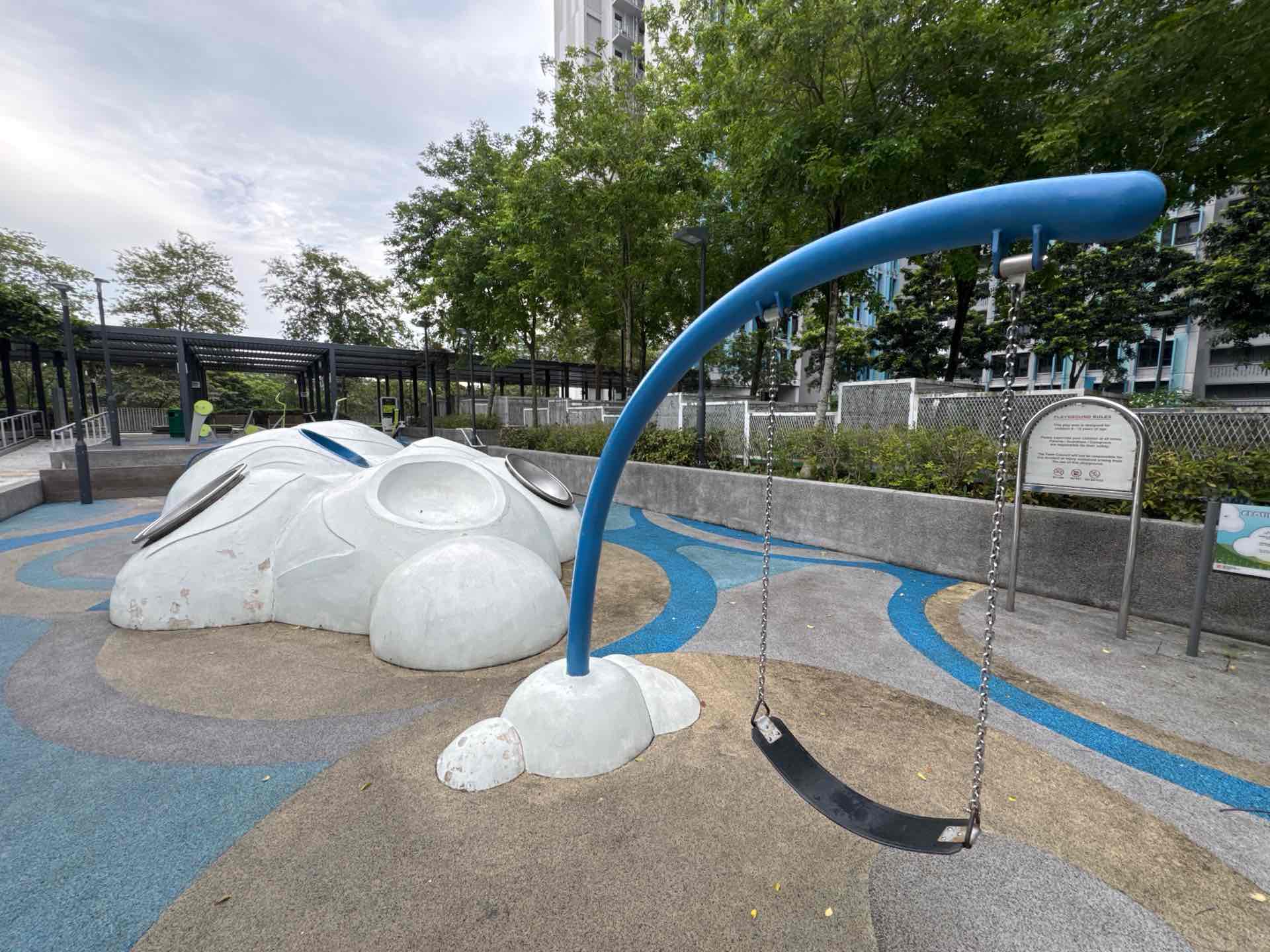 Alkaff Lakeview 117 Multi-Storey Carpark Roof Garden Playground