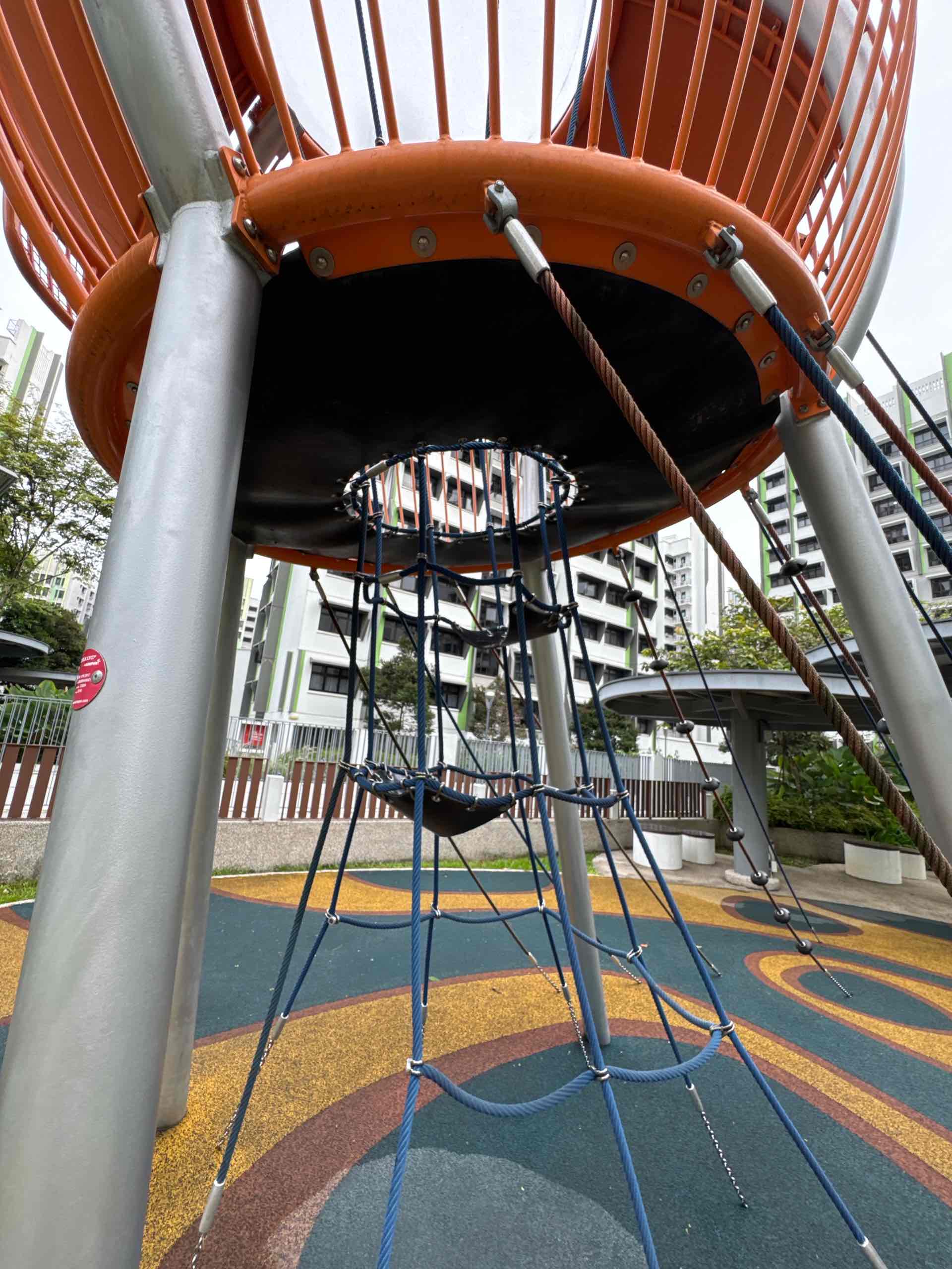 Alkaff Oasis 113 Multi-Storey Carpark Roof Garden Playground - Photo 2