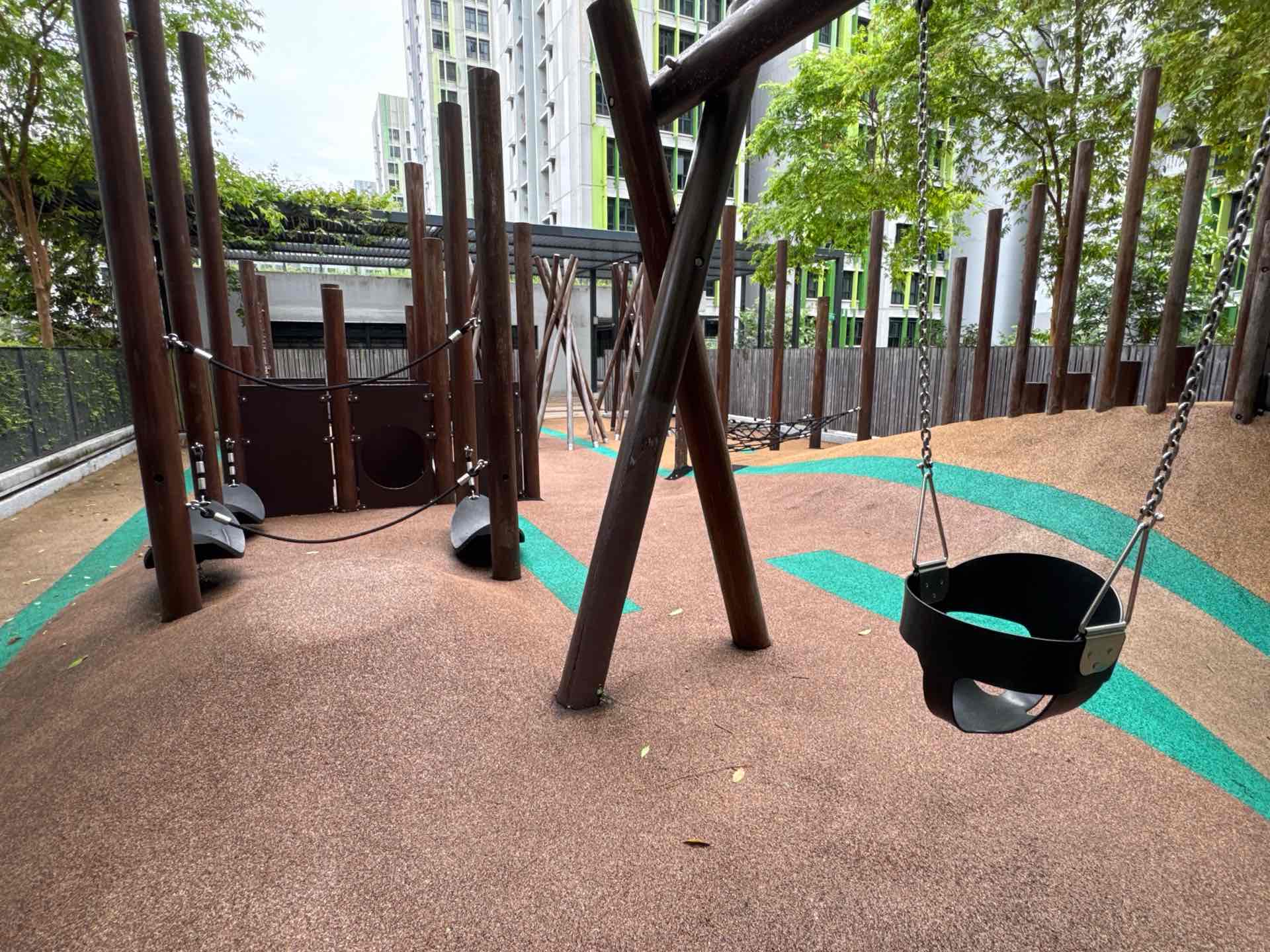 Alkaff Courtview 101 Multi-Storey Carpark Roof Garden Playground - Photo 3