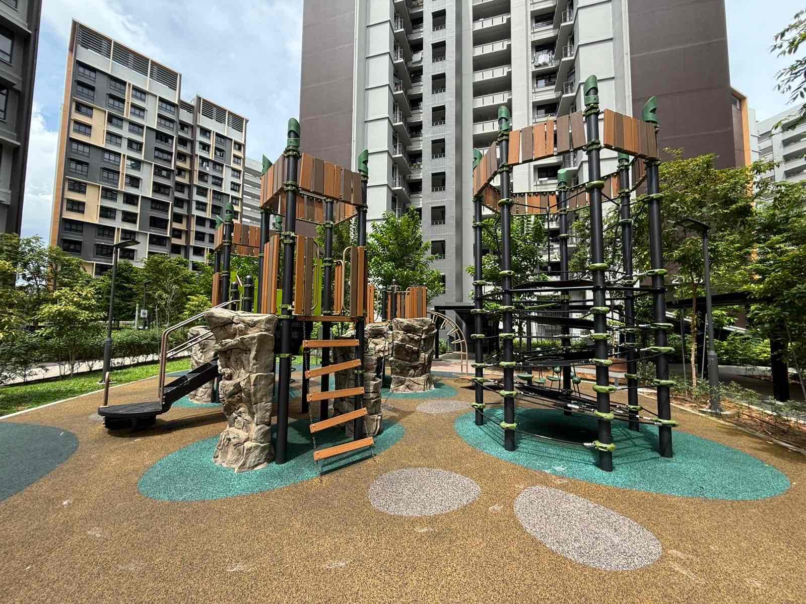 Woodleigh Hillside 213 Multi-Storey Carpark Roof Garden Playground - Photo 3
