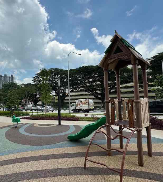 Silat Avenue Park Playground - Photo 2