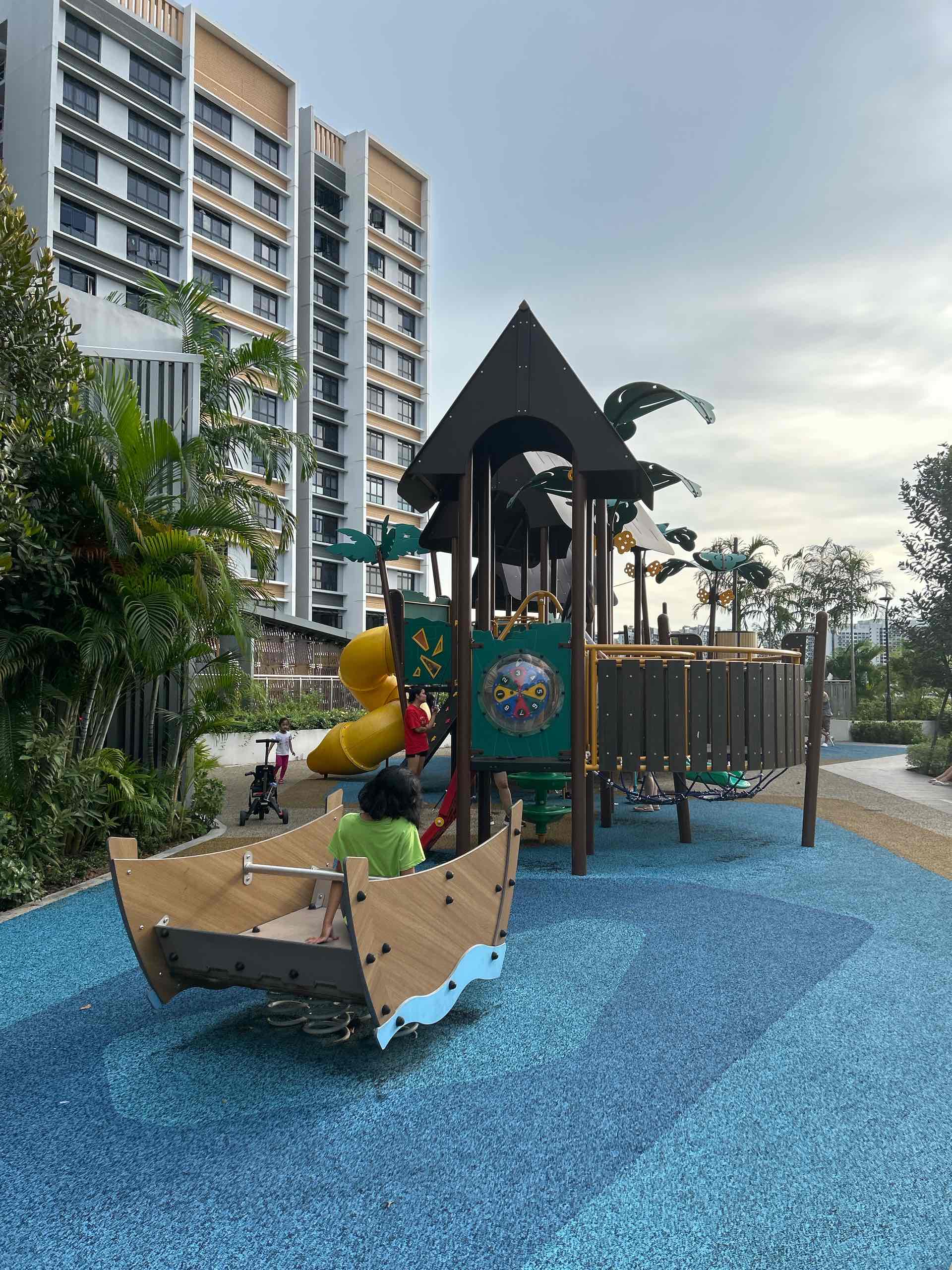 Anchorvale Village Playground Level 4