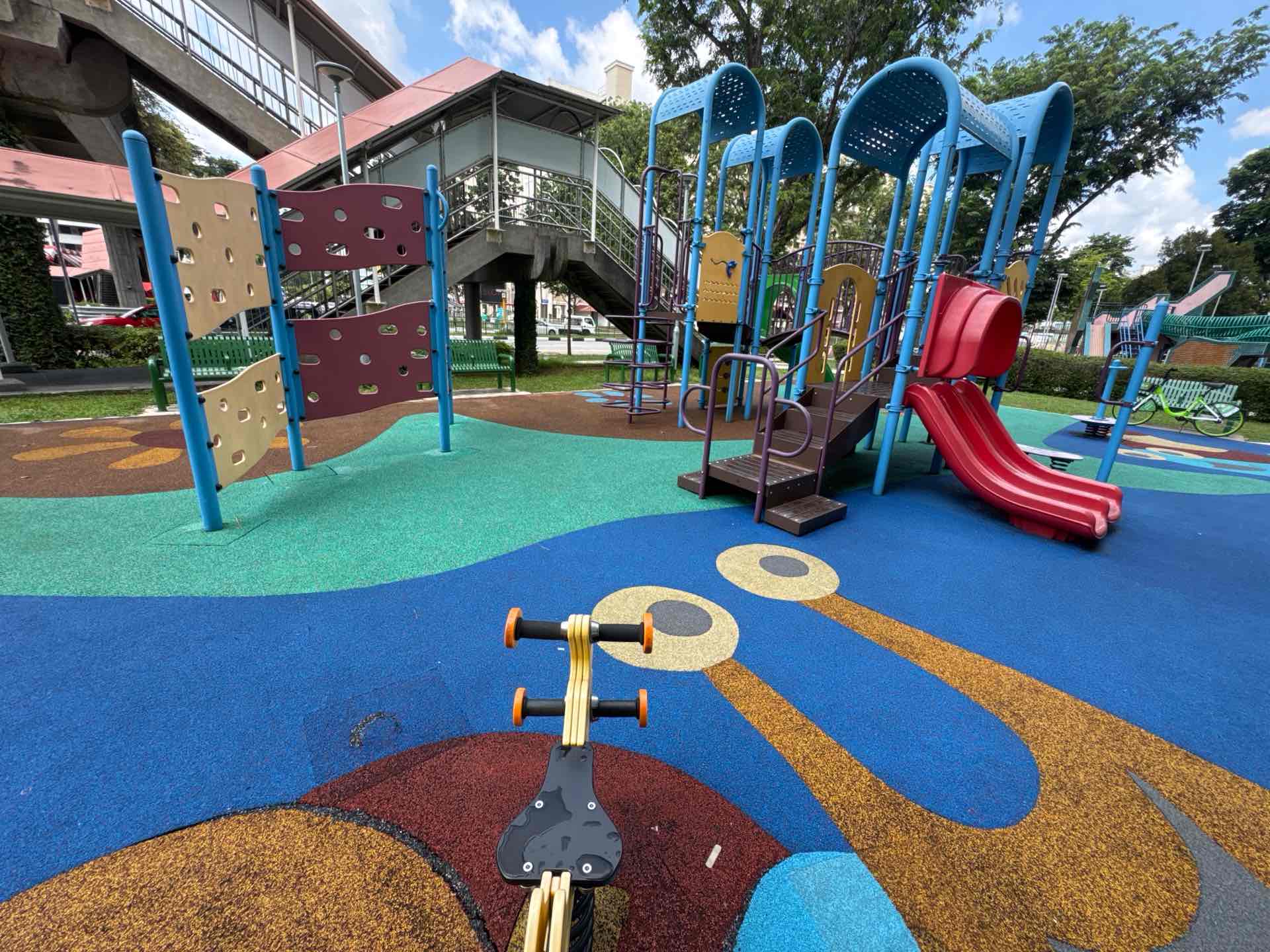 570 Ang Mo Kio Avenue 3 Playground - Photo 2