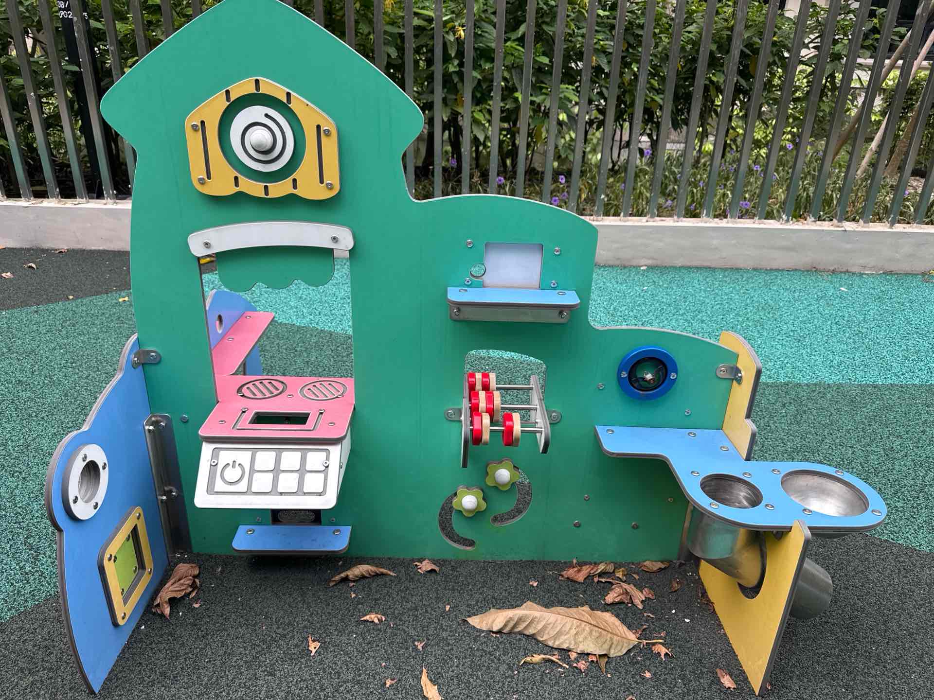 126B Tengah Drive Playground - Photo 3