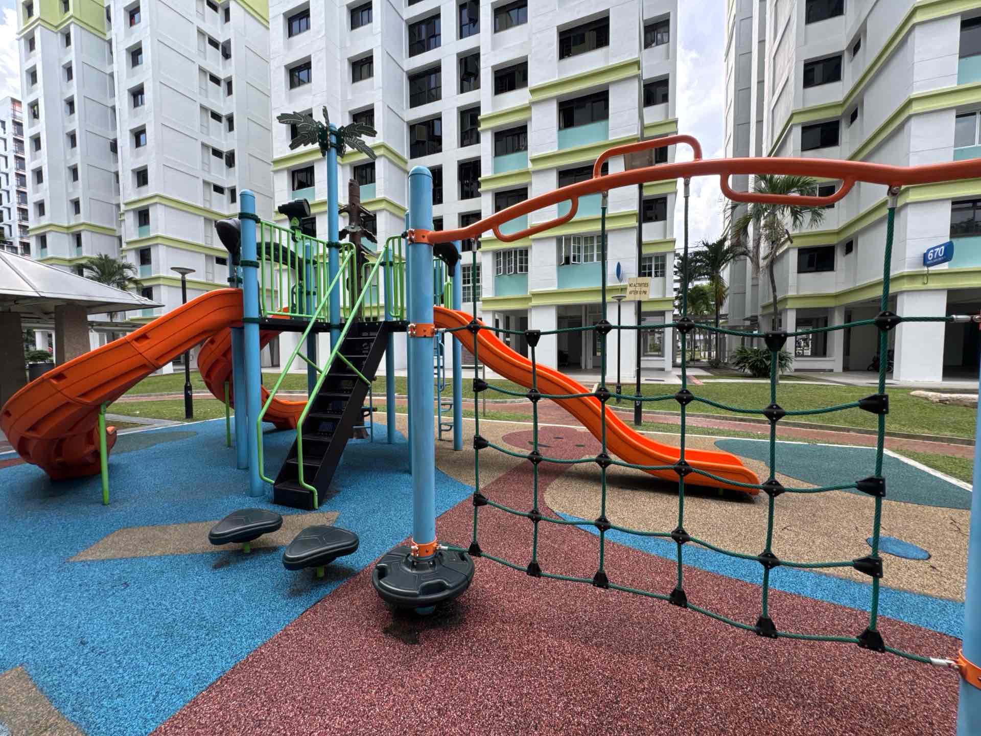 673 Woodlands Drive 71 Playground