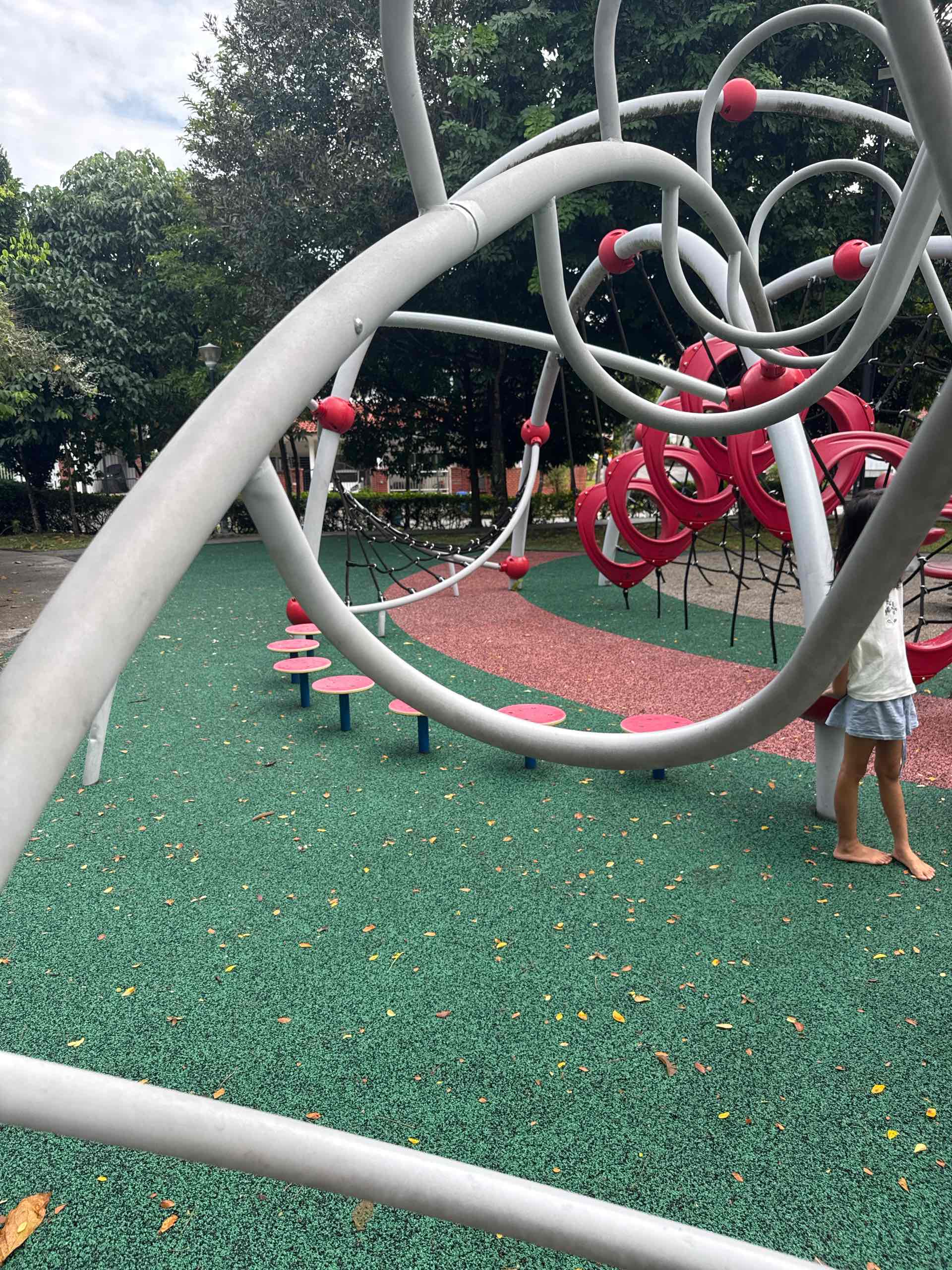 Taman Kembangan Playground - Photo 5