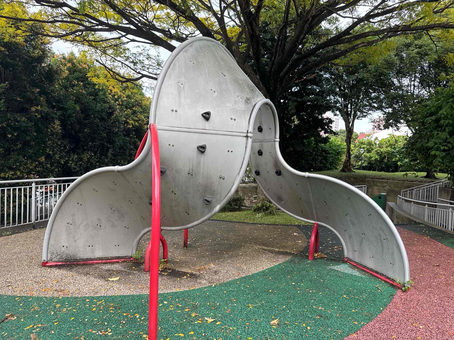 Taman Kembangan Playground - Photo 3