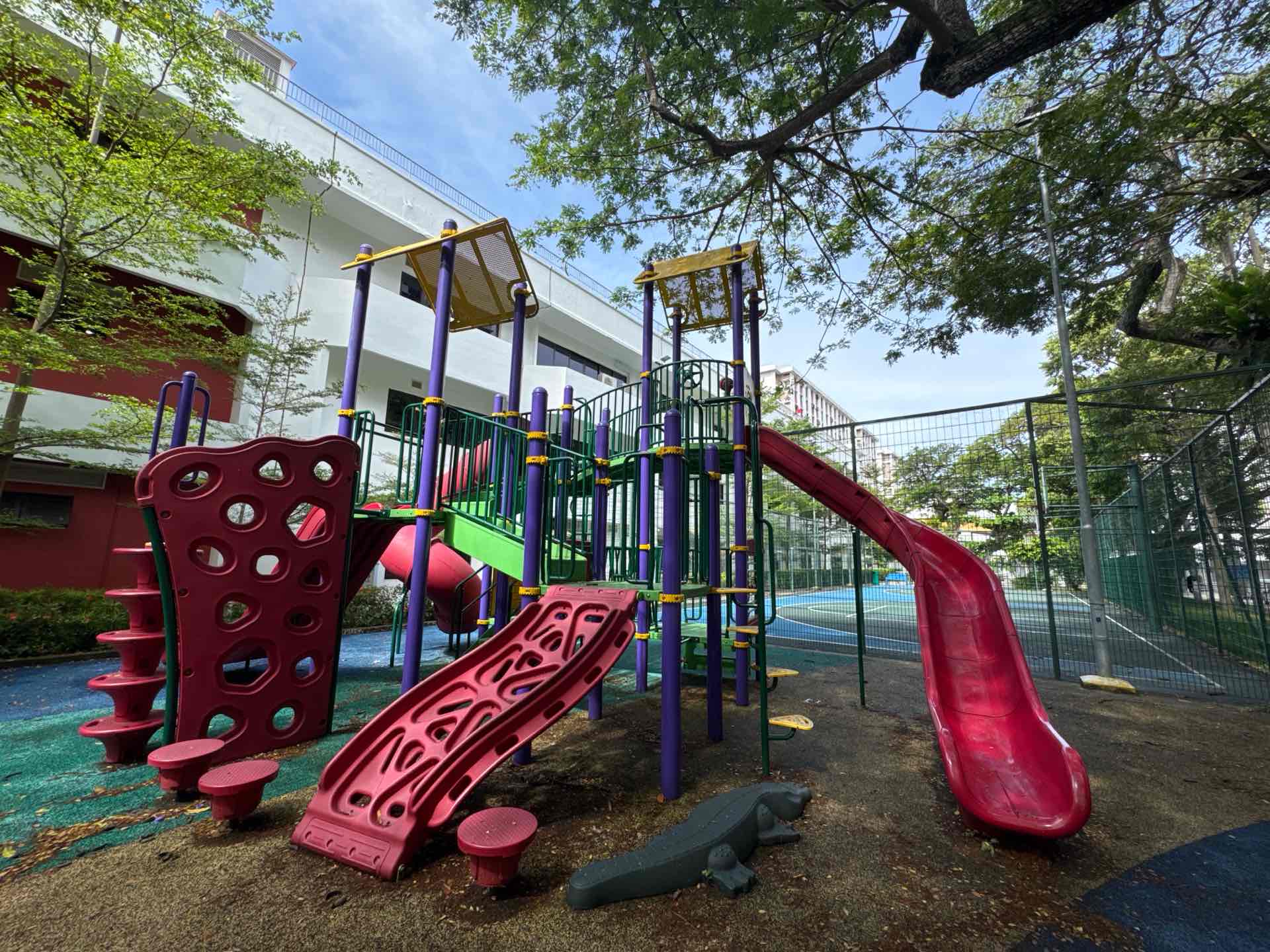 115 Bedok North Rd, Fengshan Precinct Playground - Photo 2