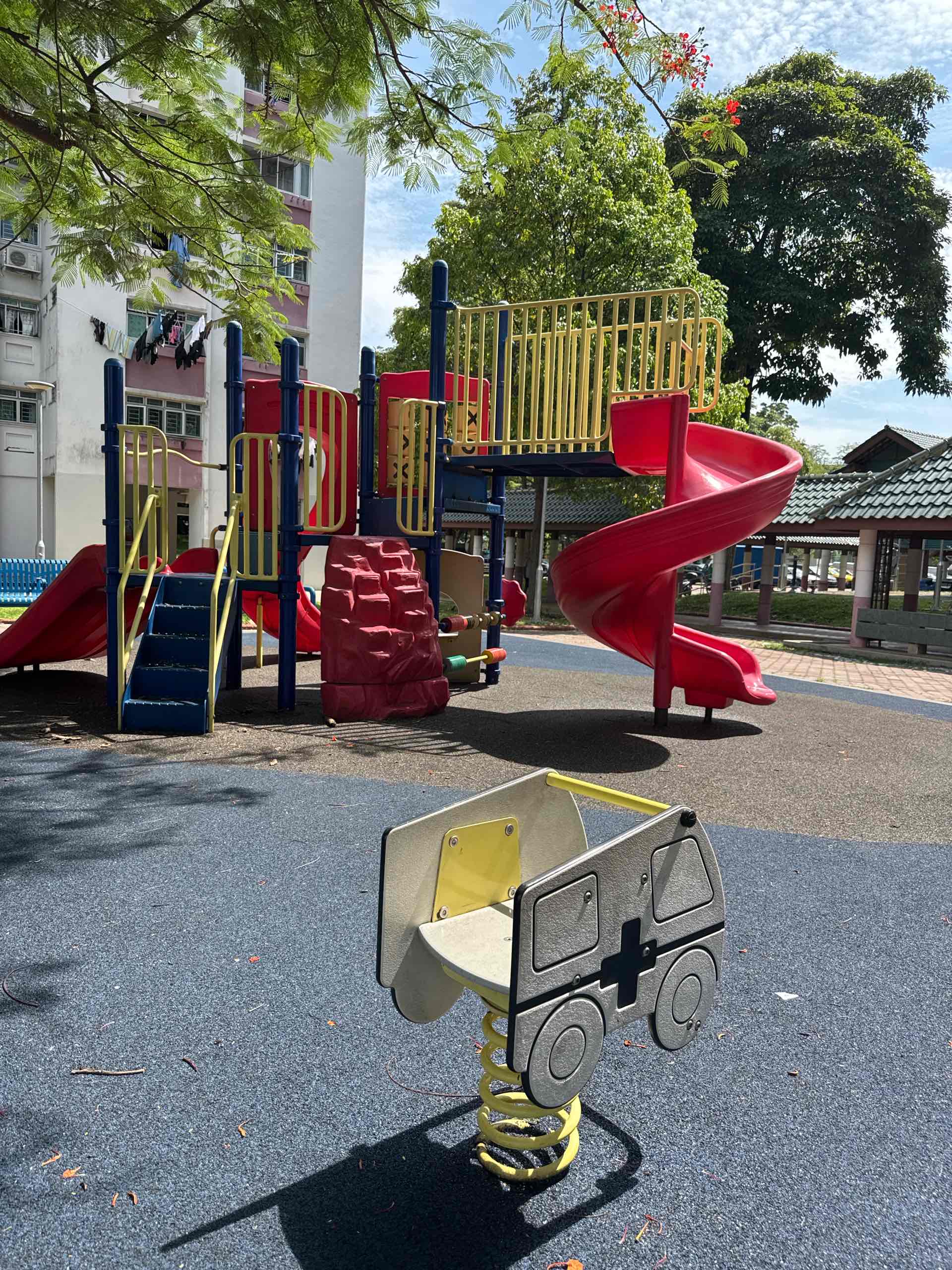 99 Bedok North Avenue 4, Pearl Garden Playground - Photo 3
