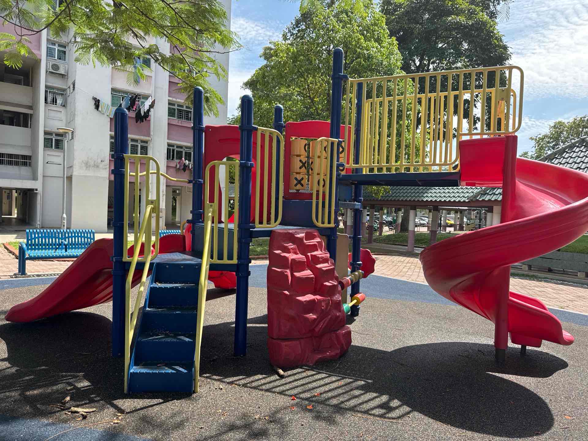99 Bedok North Avenue 4, Pearl Garden Playground - Photo 2