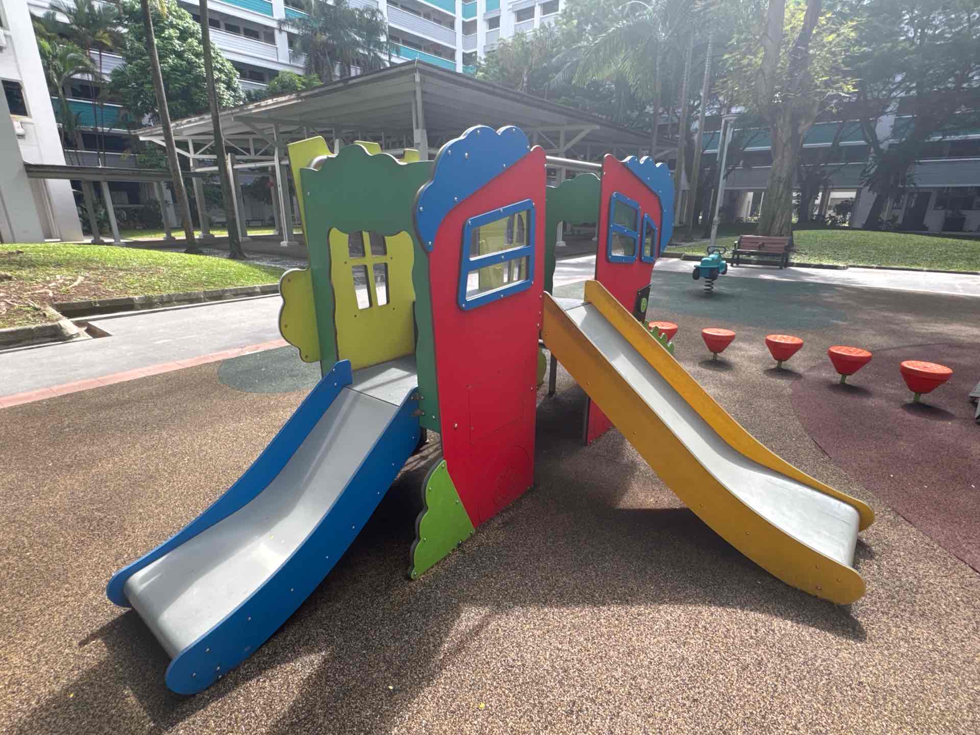 614 Woodlands Avenue 4 Playground