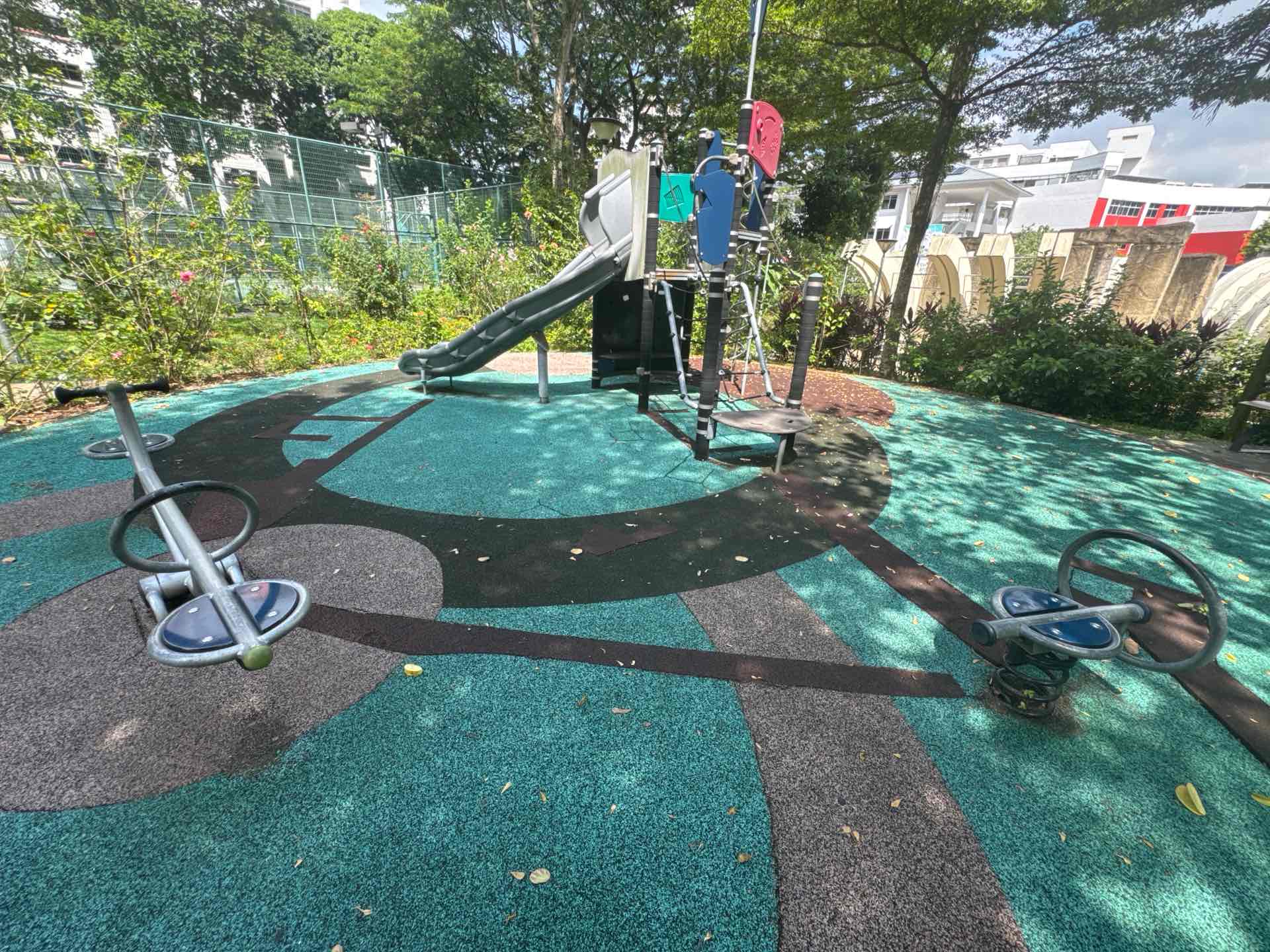 Fu Shan Garden Playground - Photo 2