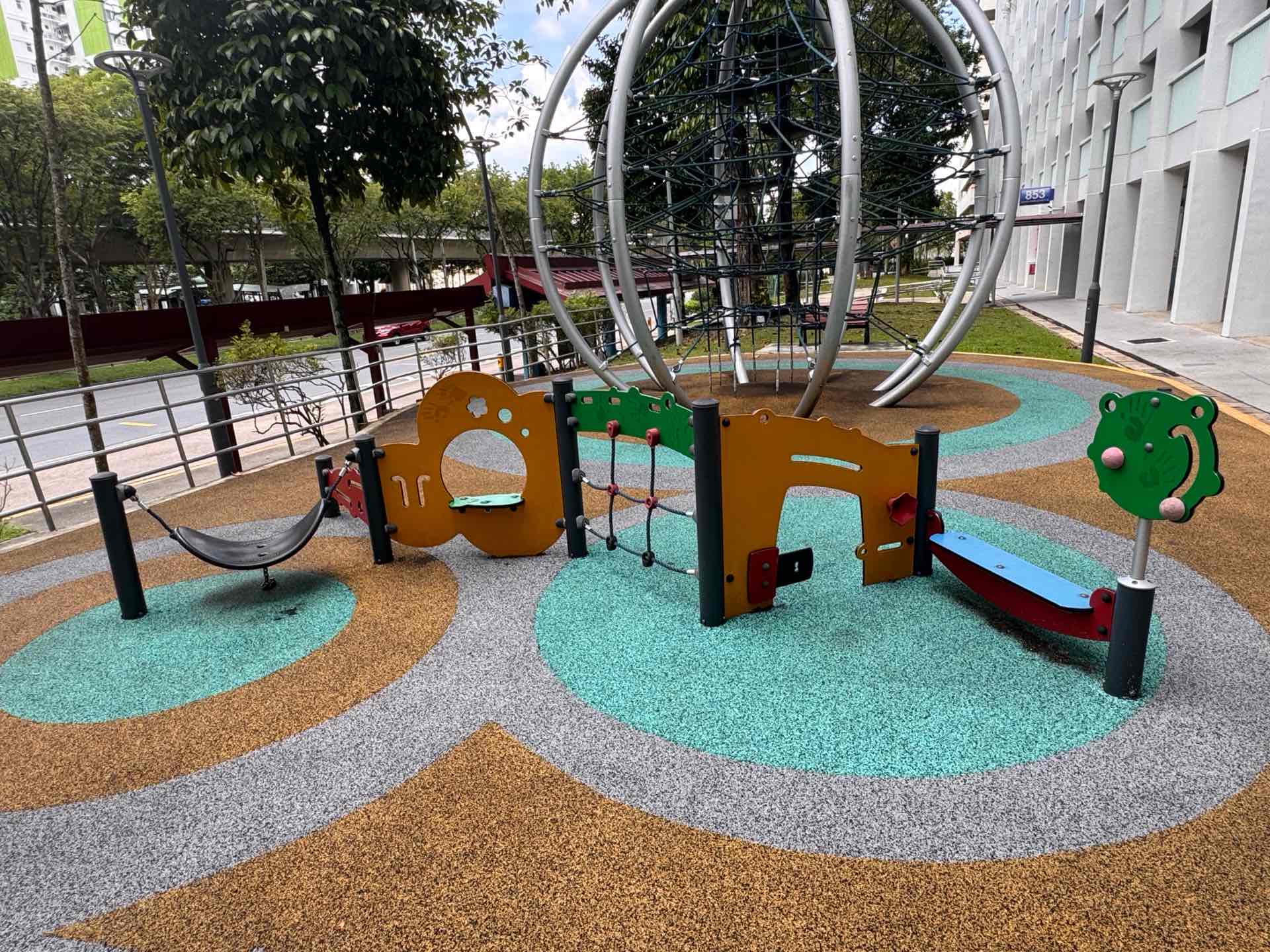 853 Woodlands Street 83 Playground - Photo 3