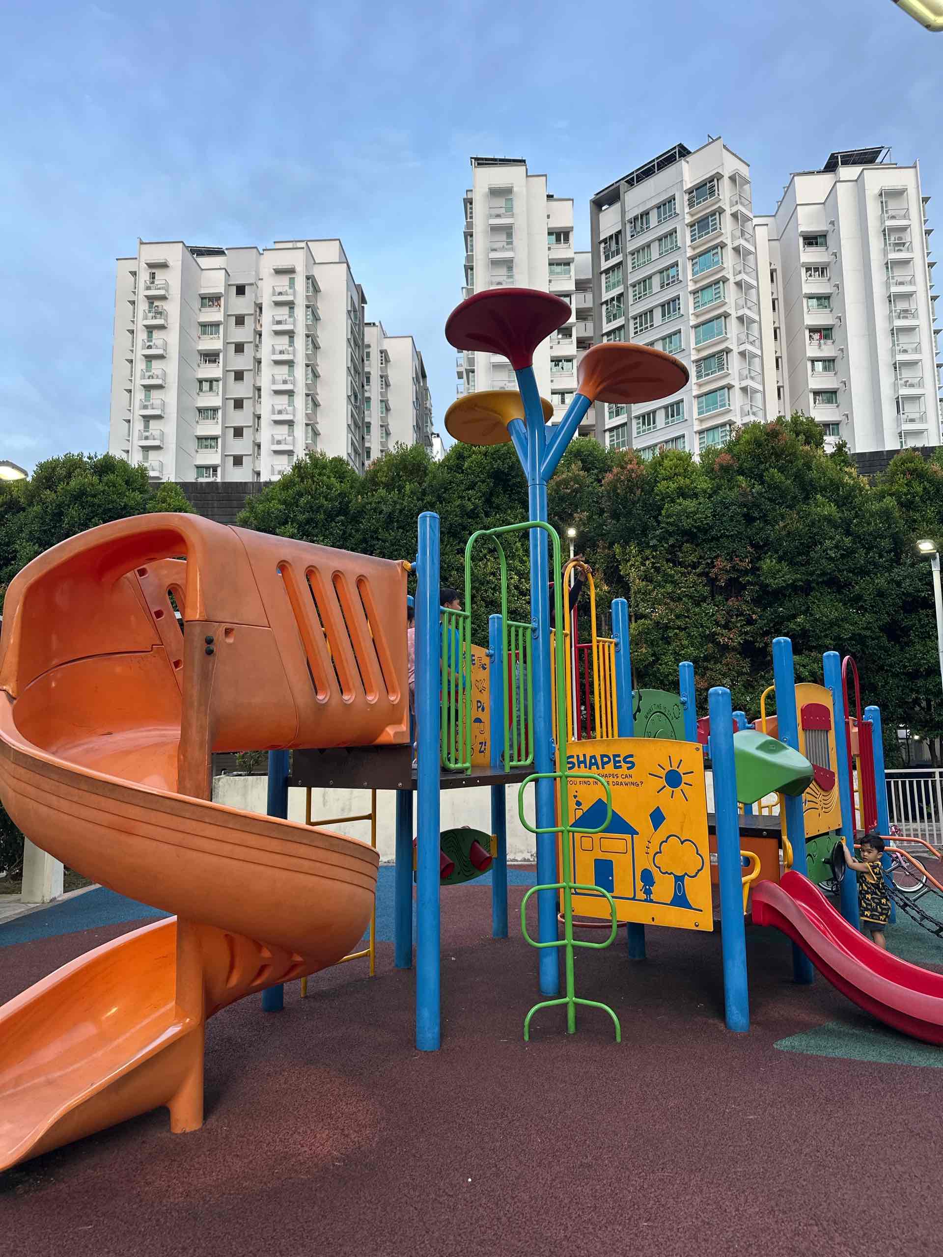 271D Punggol Walk, Punggol Residences Playground - Photo 2