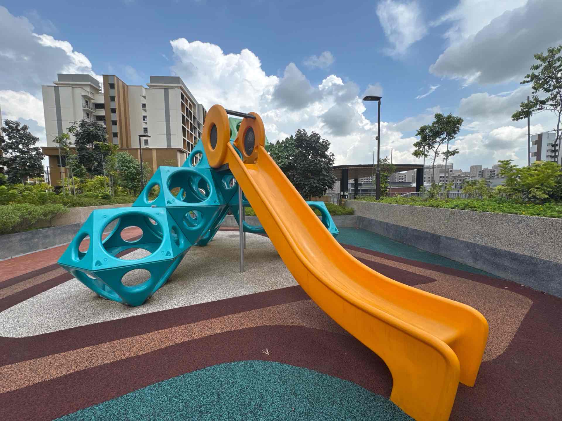 112B Plantation Cres, Plantation Acres Playground, Level 6 carpark roof garden