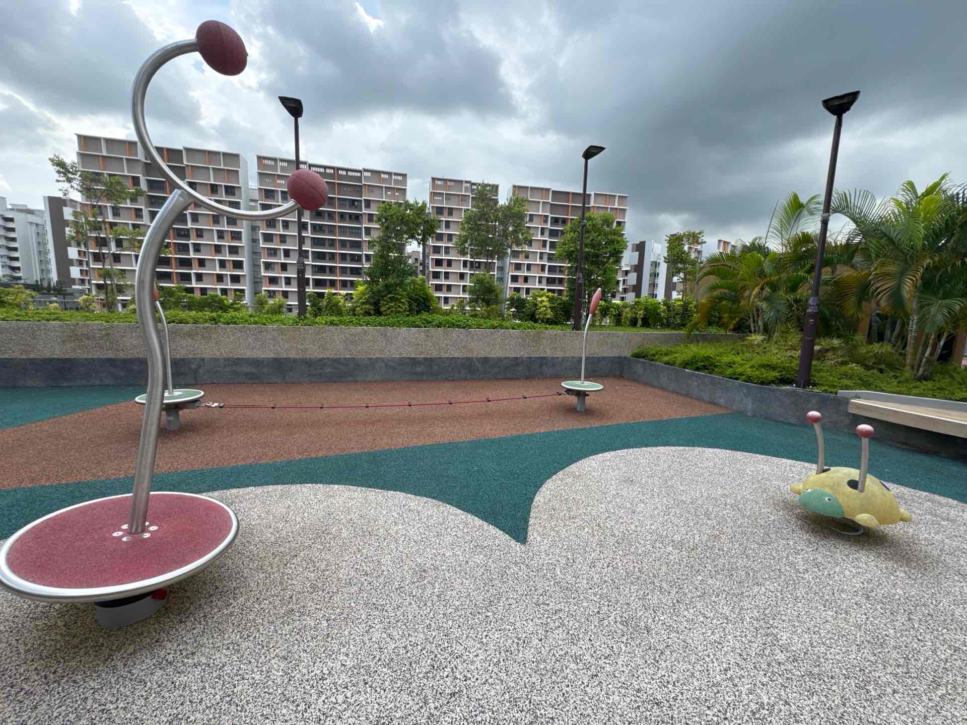 112B Plantation Cres, Plantation Acres Playground, Level 6 carpark roof garden - Photo 2