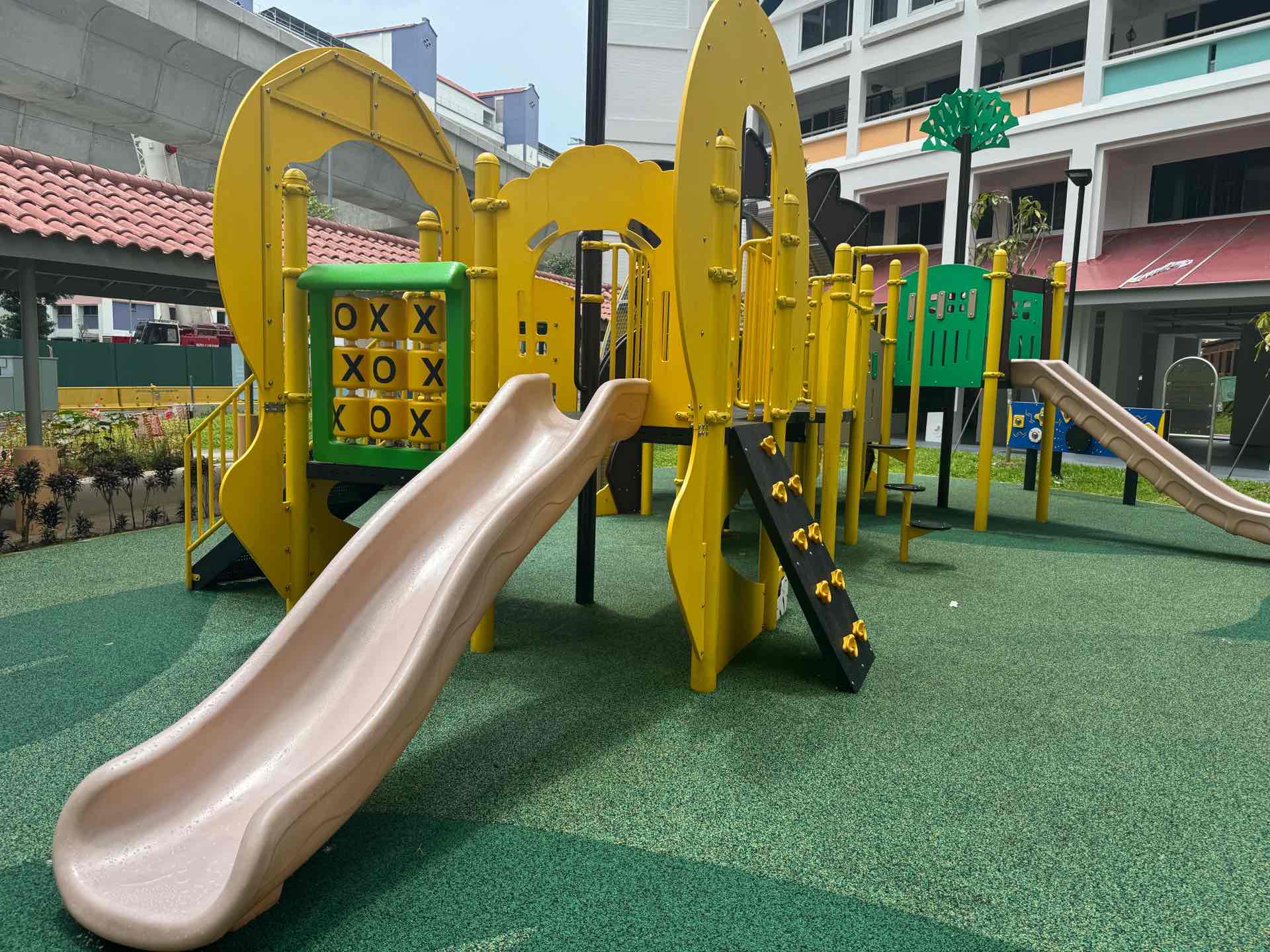 Lion Playground @ 286 Choa Chu Kang Avenue 3 - Photo 3