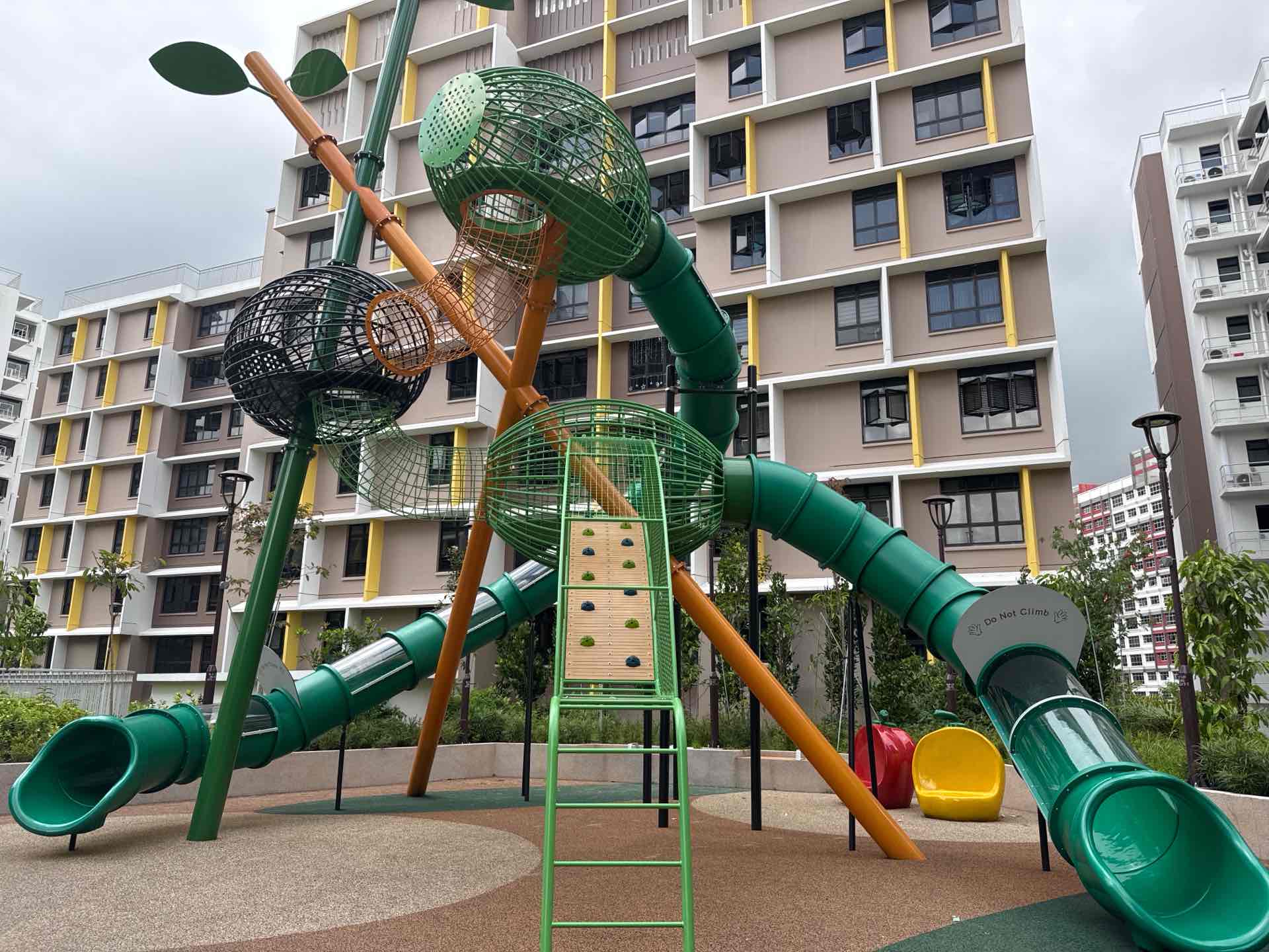 121A Tengah Dr Playground