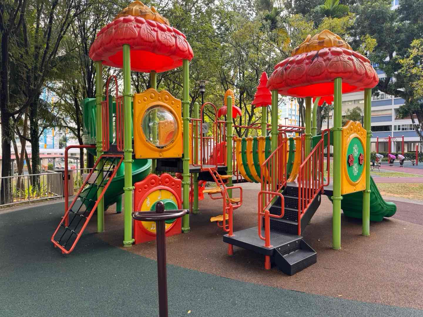 Kampong Park @ Serangoon Playground - Photo 2