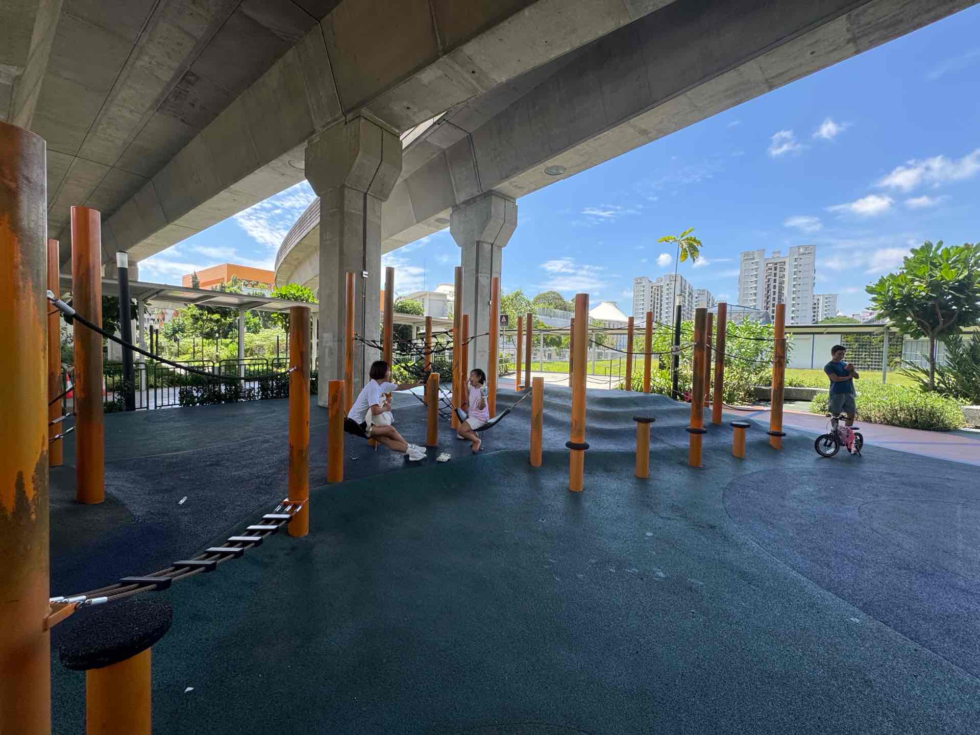 Punggol MRT Station Playground - Photo 3