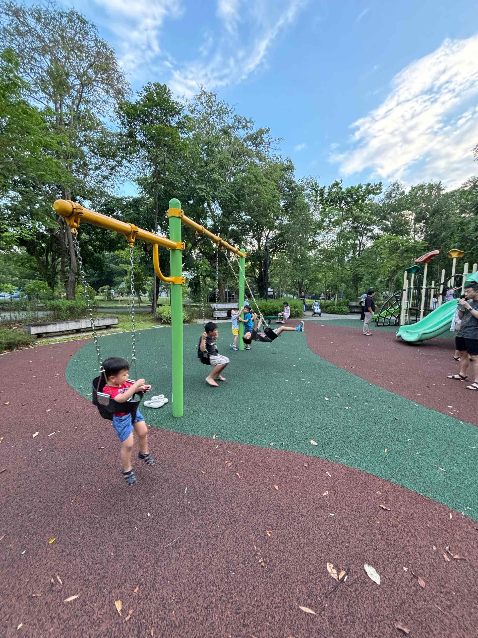 Pasir Ris Central Hawker Centre Playground