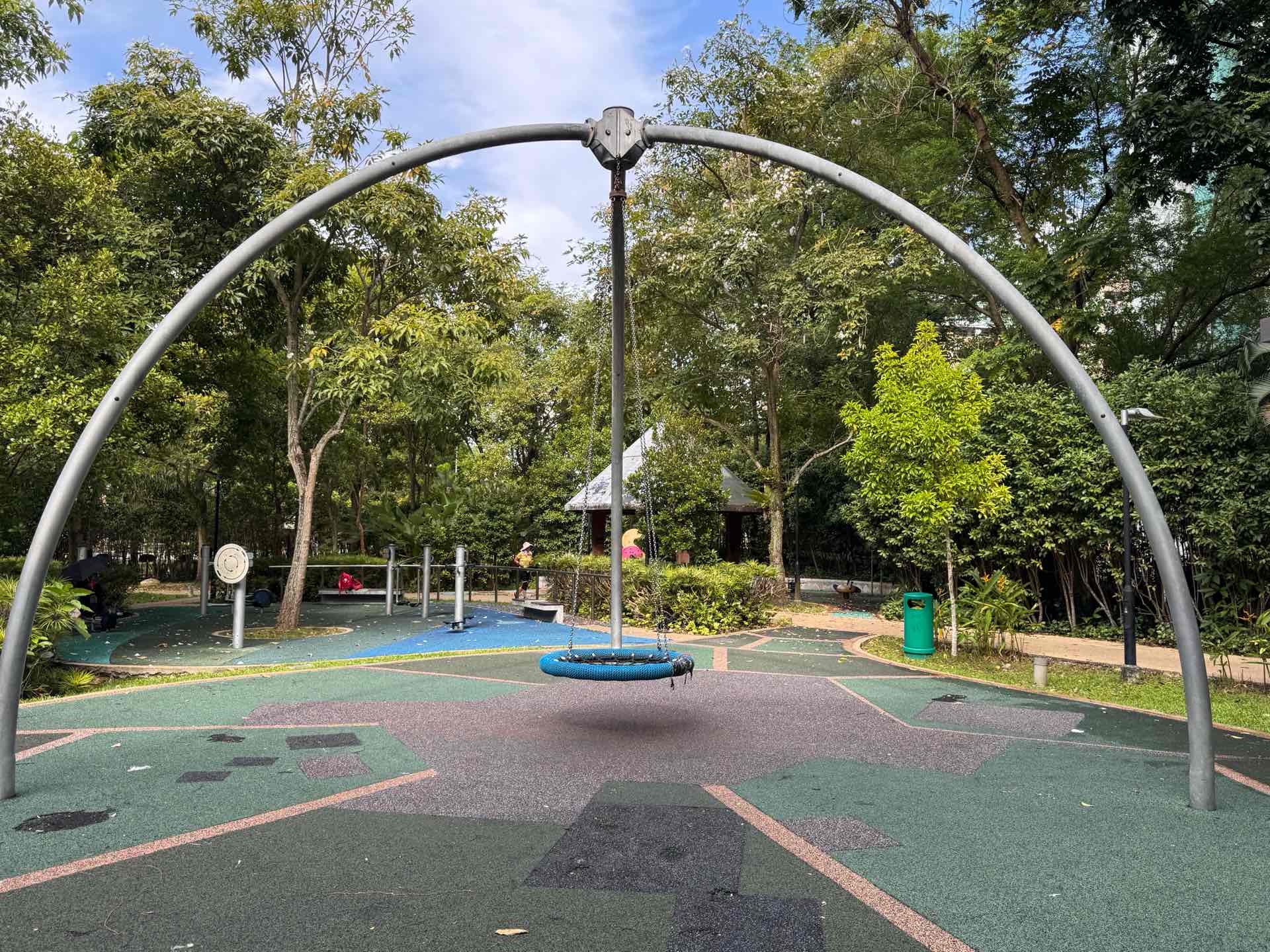 Yishun Greenwalk Yishun Nature Park Playground - Photo 4