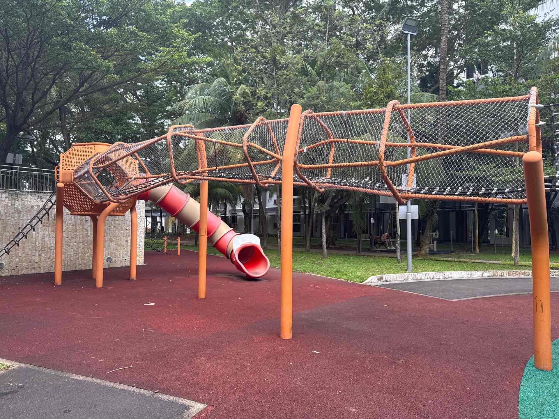 Circle Green Park Playground - Photo 2