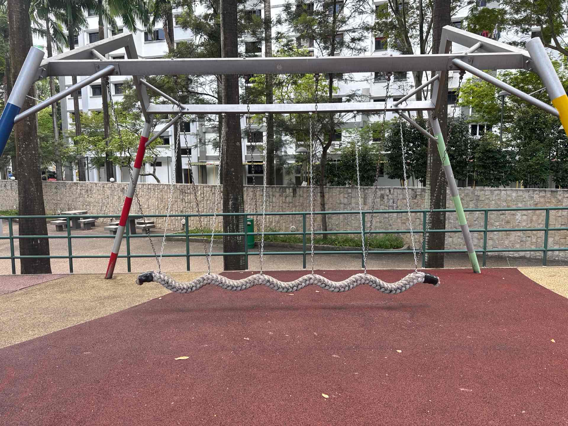 Circle Green Park Playground - Photo 2