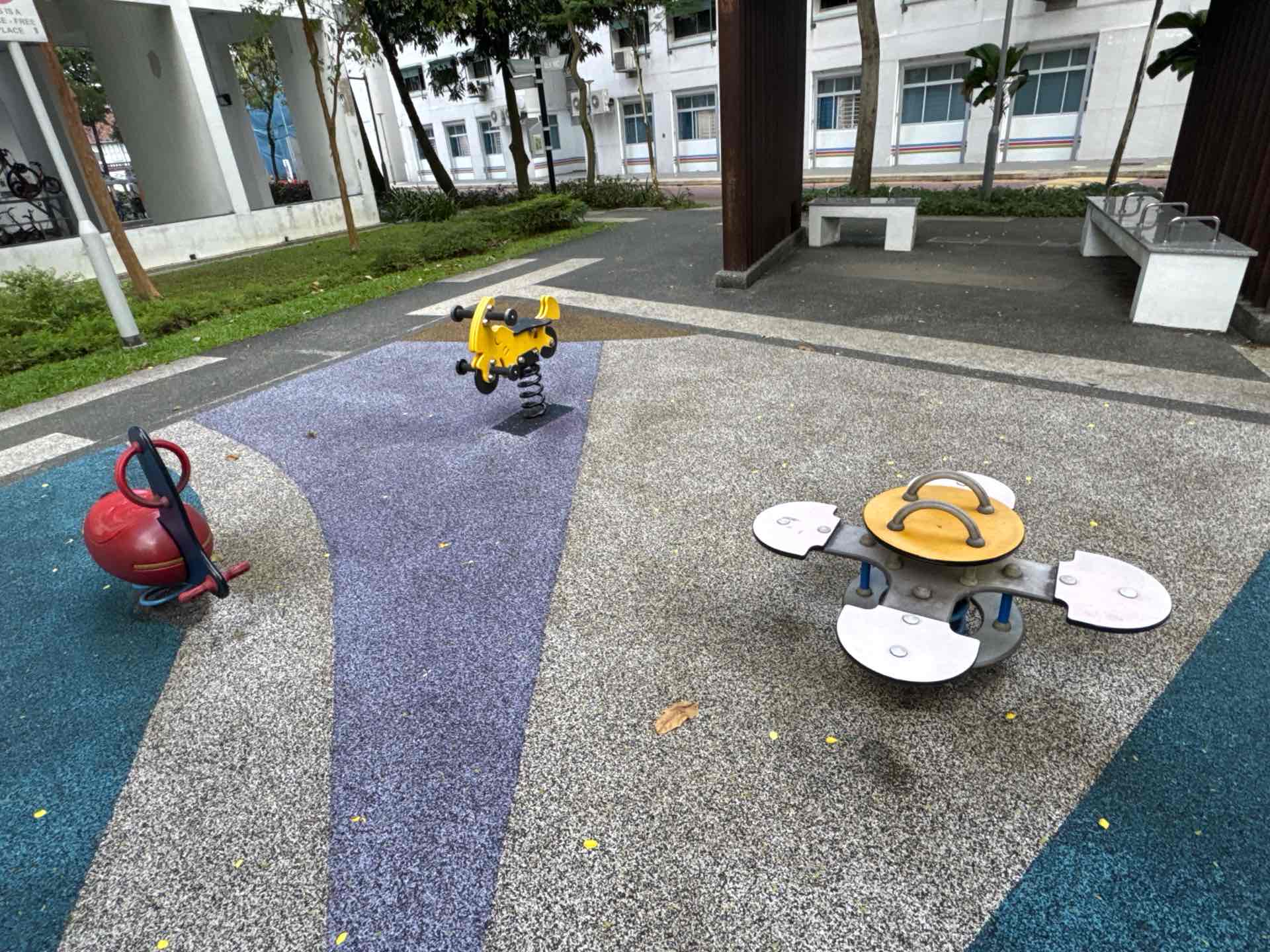 10B Bendemeer Road Playground - Photo 2