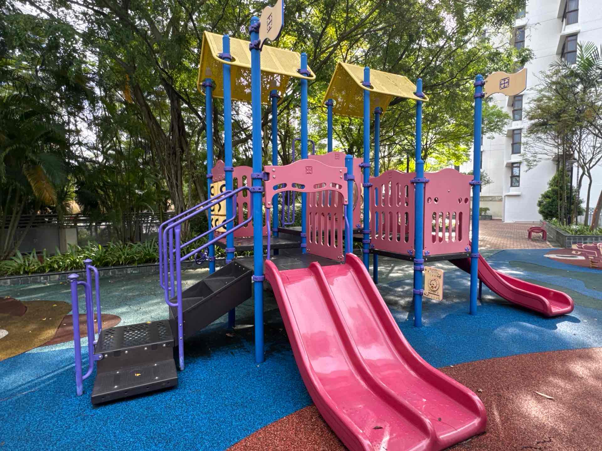 Toa Payoh Sapphire 146A Roof Garden Playground
