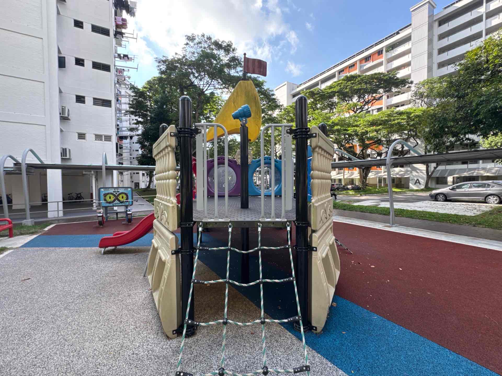 374 Clementi Avenue 4 Playground - Photo 2